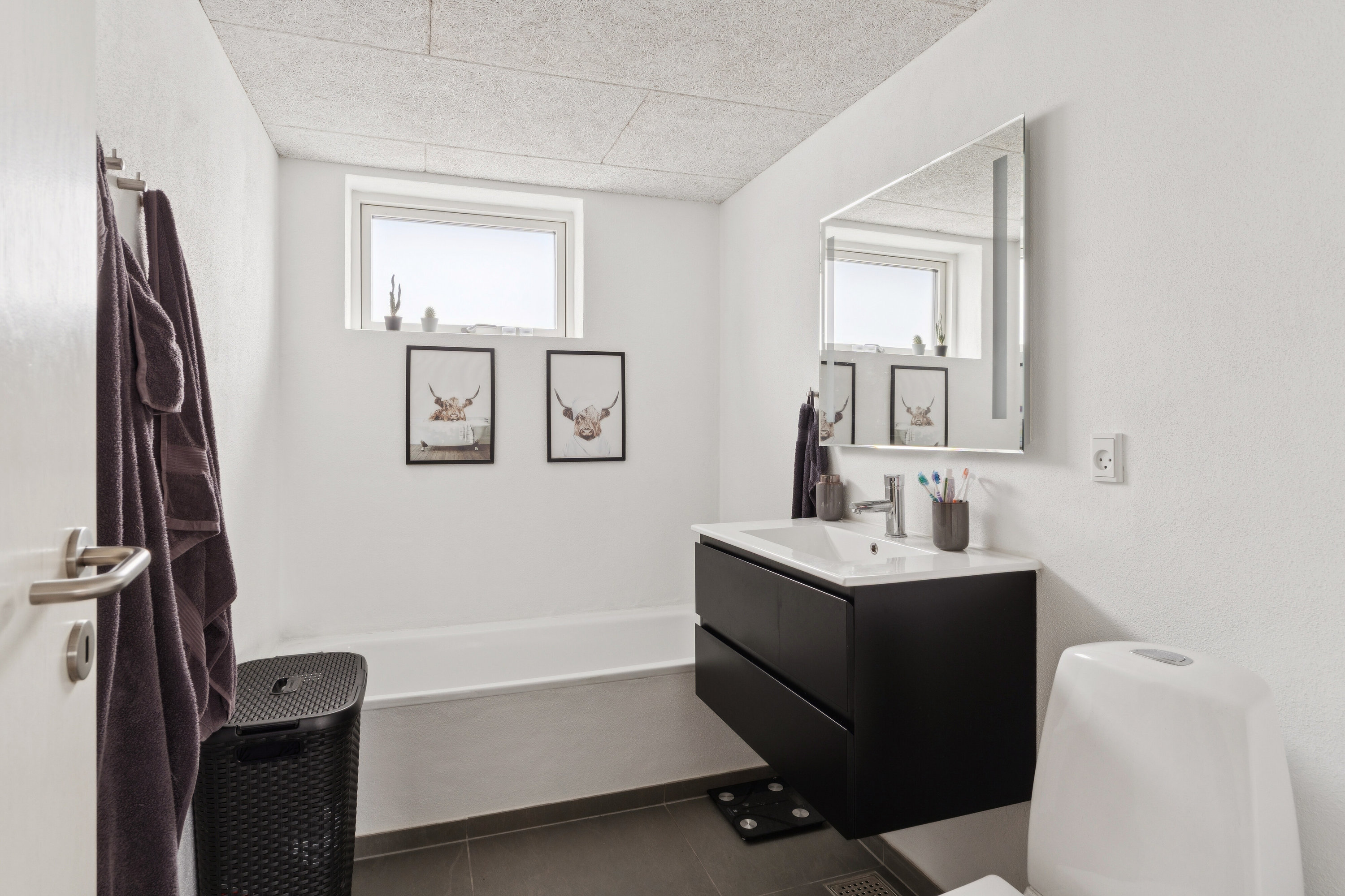 Fremhævet badeværelse billede i fuldskærmstilstand. Billede af Mossøvej 5, 7200 Grindsted