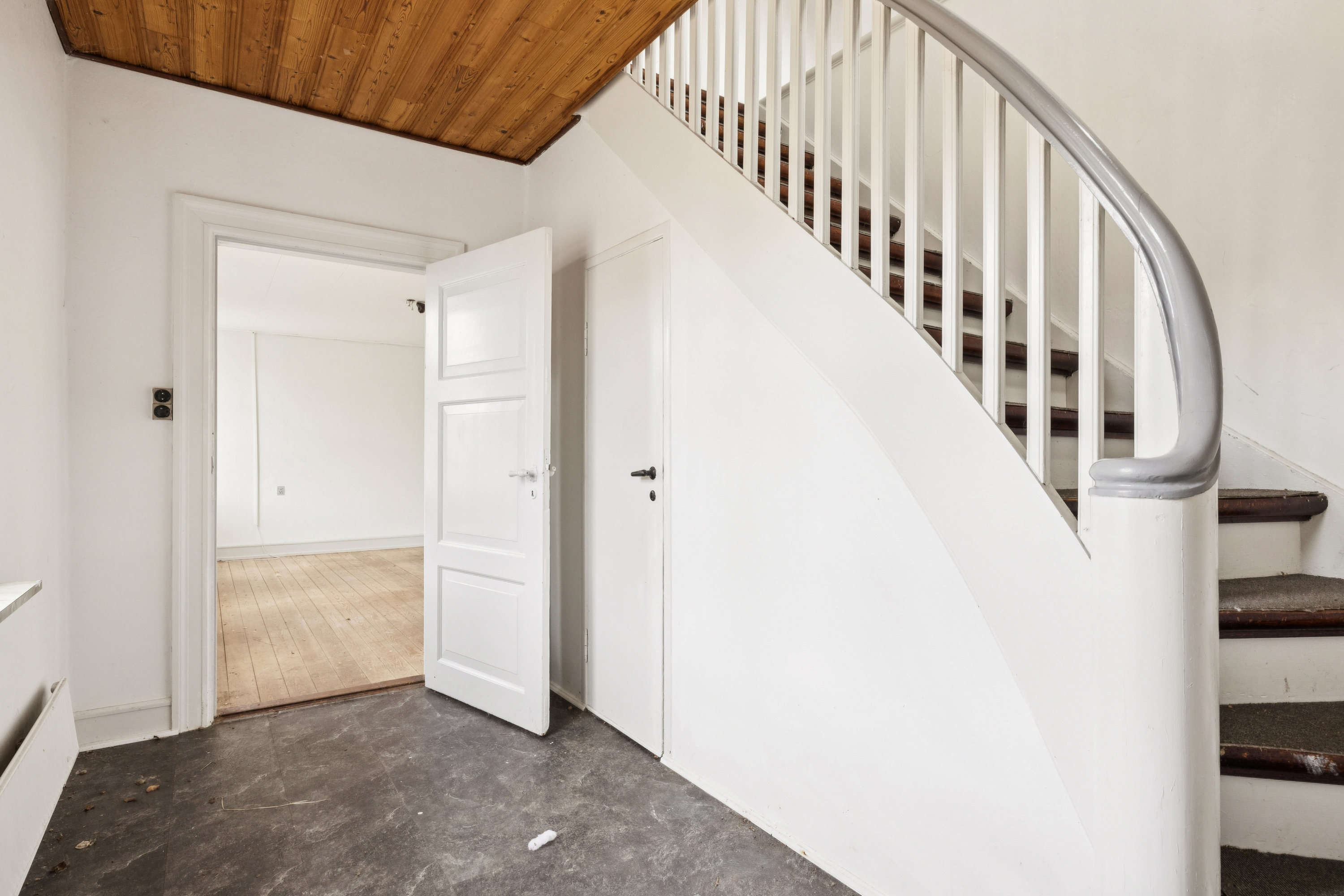 Fremhævet gang billede i fuldskærmstilstand. Billede af Vestergade 9, Ørum, 8830 Tjele