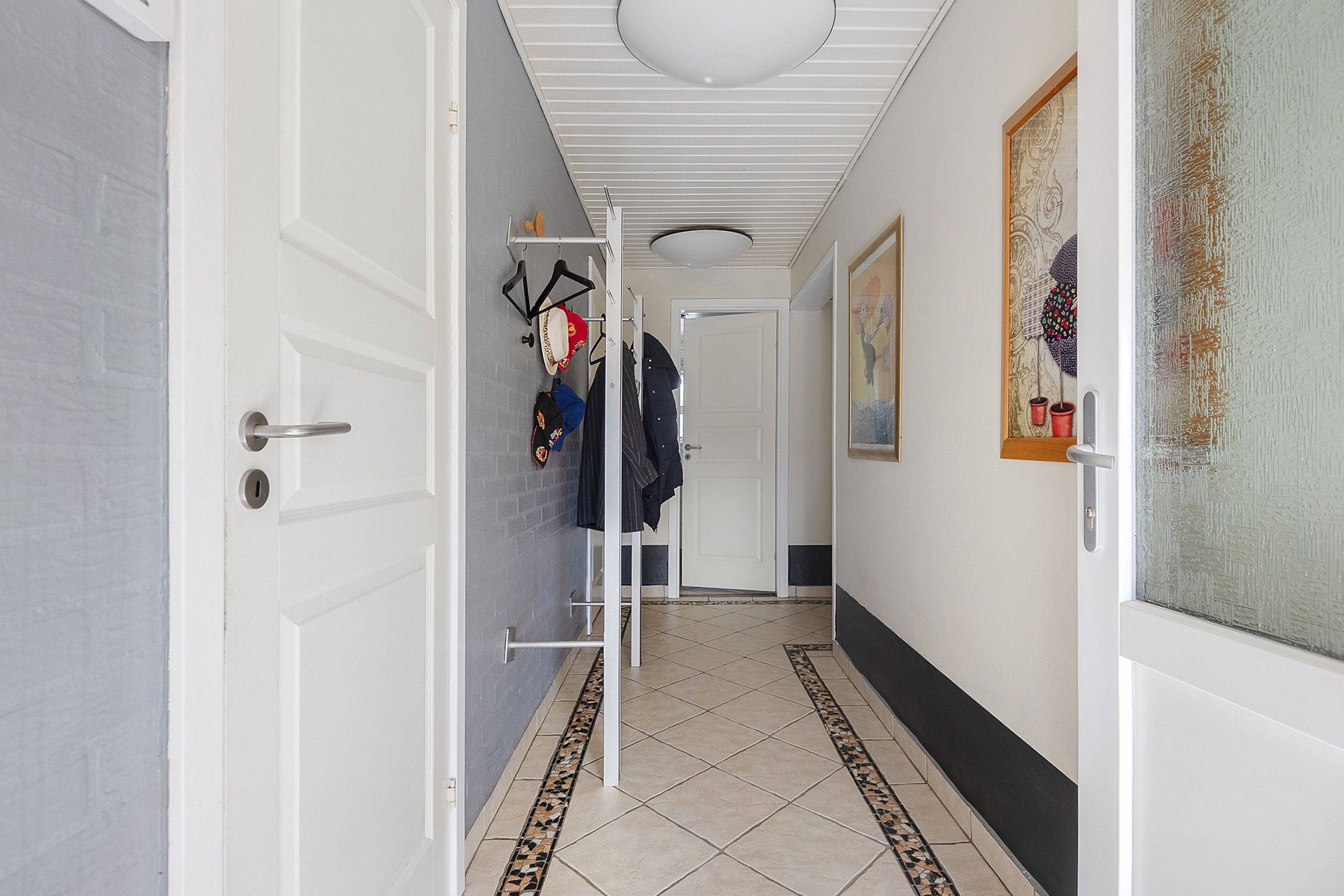 Fremhævet entré billede i fuldskærmstilstand. Billede af Fenrisvej 8, 6705 Esbjerg Ø