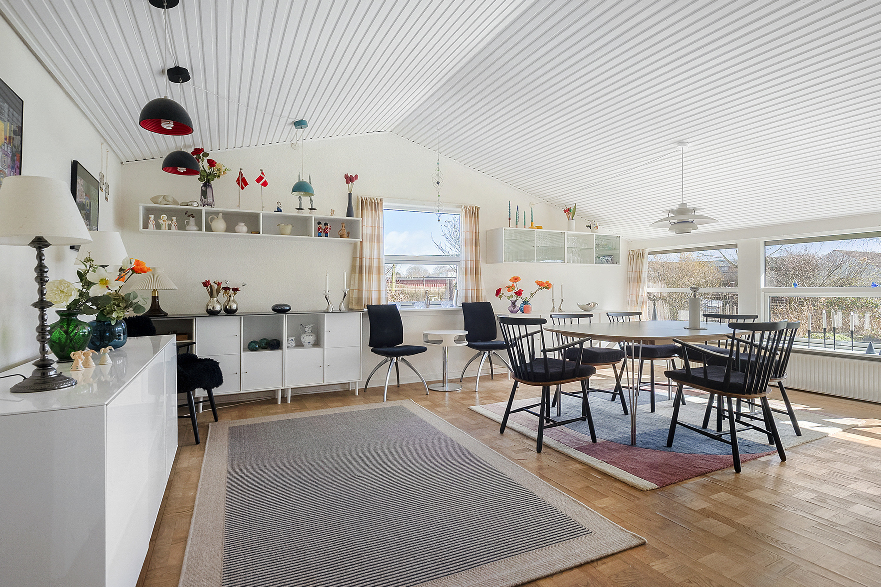 Fremhævet spisestue billede i fuldskærmstilstand. Billede af Fenrisvej 8, 6705 Esbjerg Ø