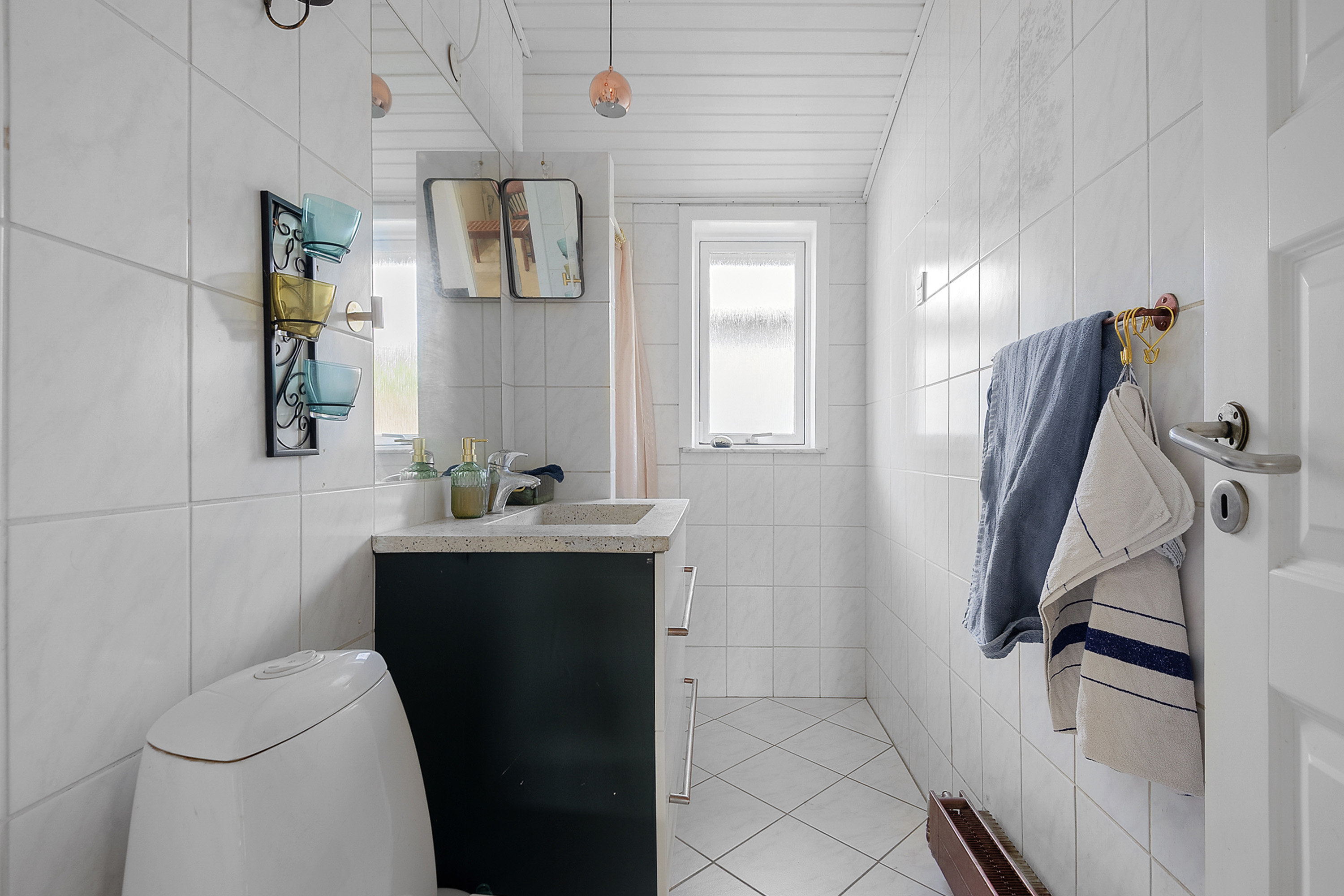 Fremhævet badeværelse billede i fuldskærmstilstand. Billede af Fenrisvej 8, 6705 Esbjerg Ø