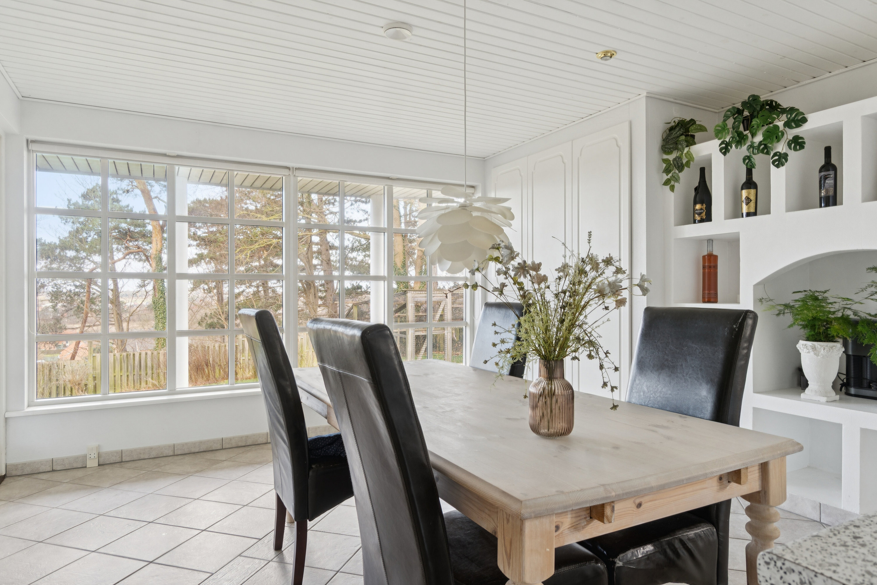 Fremhævet køkkenalrum billede i fuldskærmstilstand. Billede af Elmevej 7C, Skovbakken, 3300 Frederiksværk