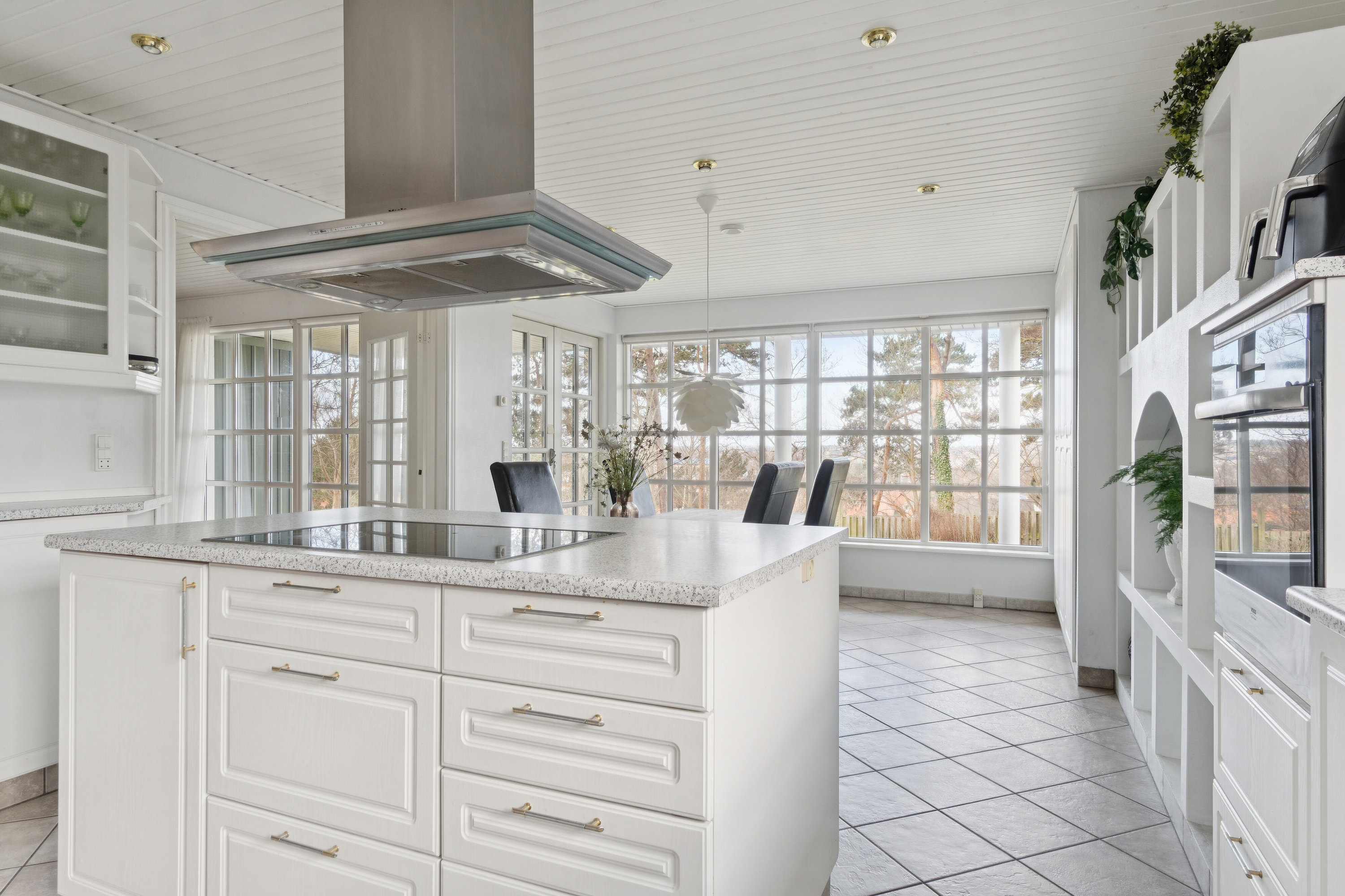 Fremhævet køkkenalrum billede i fuldskærmstilstand. Billede af Elmevej 7C, Skovbakken, 3300 Frederiksværk