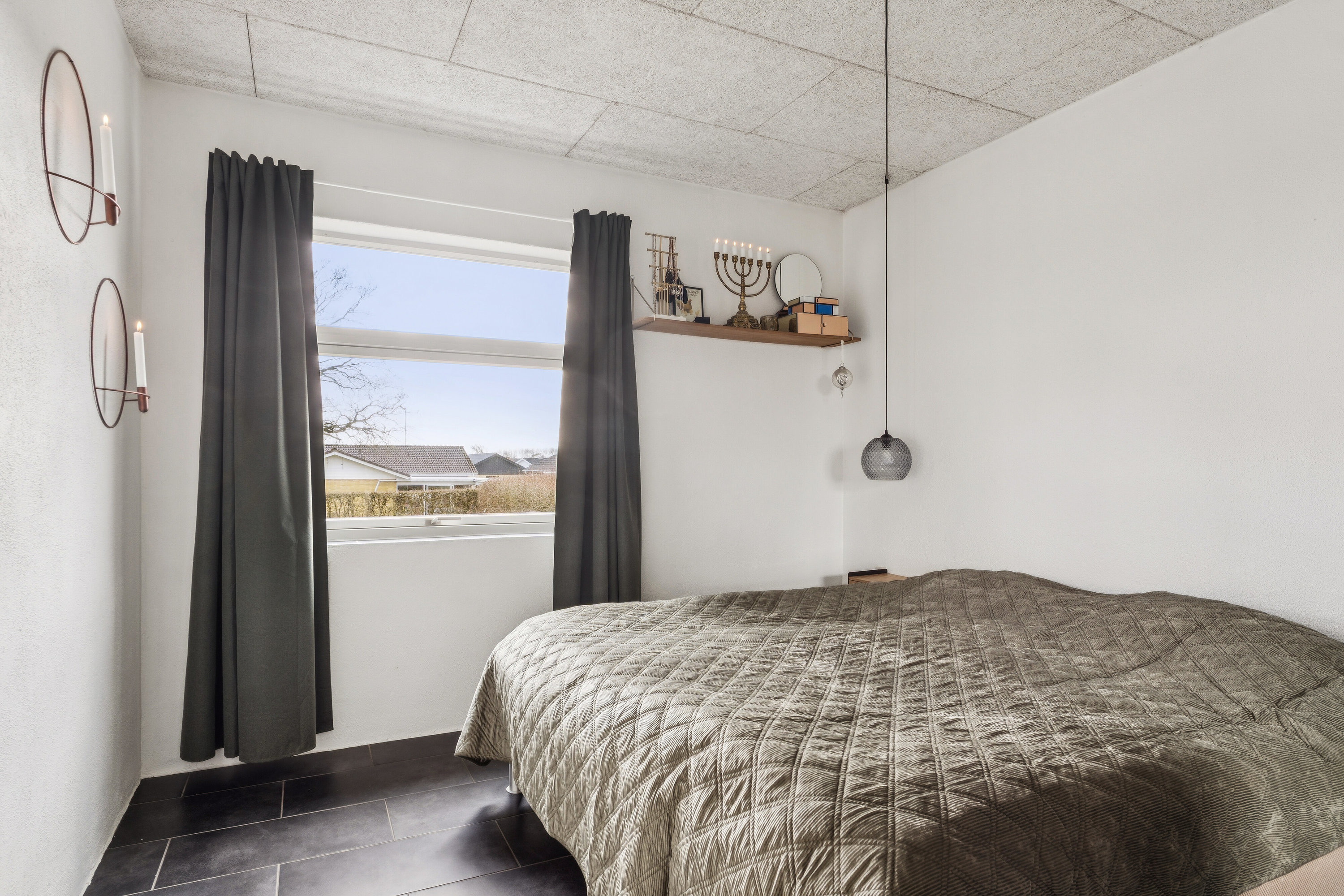 Fremhævet soveværelse billede i fuldskærmstilstand. Billede af Møllegade 66, 7430 Ikast