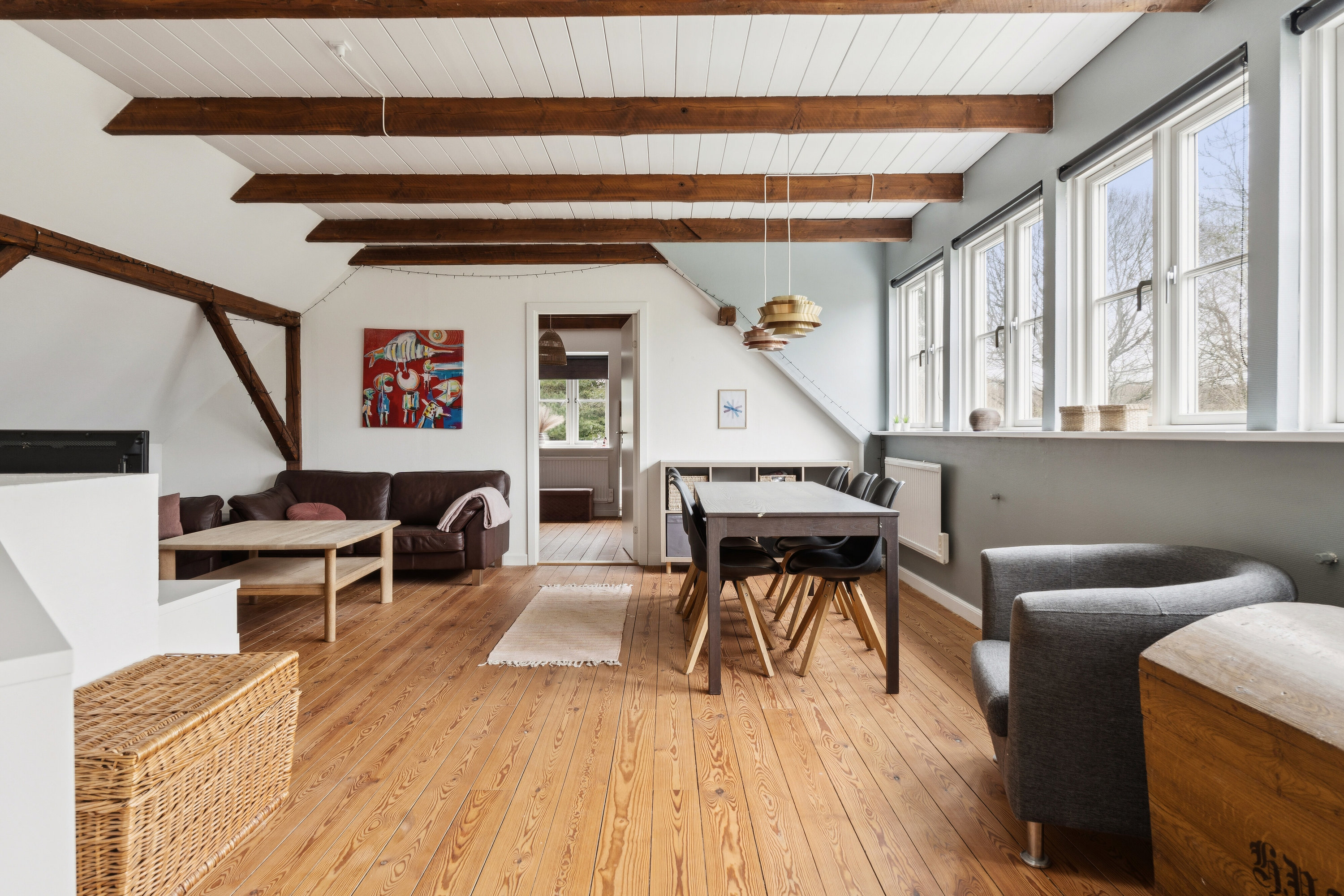 Fremhævet stue billede i fuldskærmstilstand. Billede af Vesterskovvej 1, Årslev Mark, 5792 Årslev