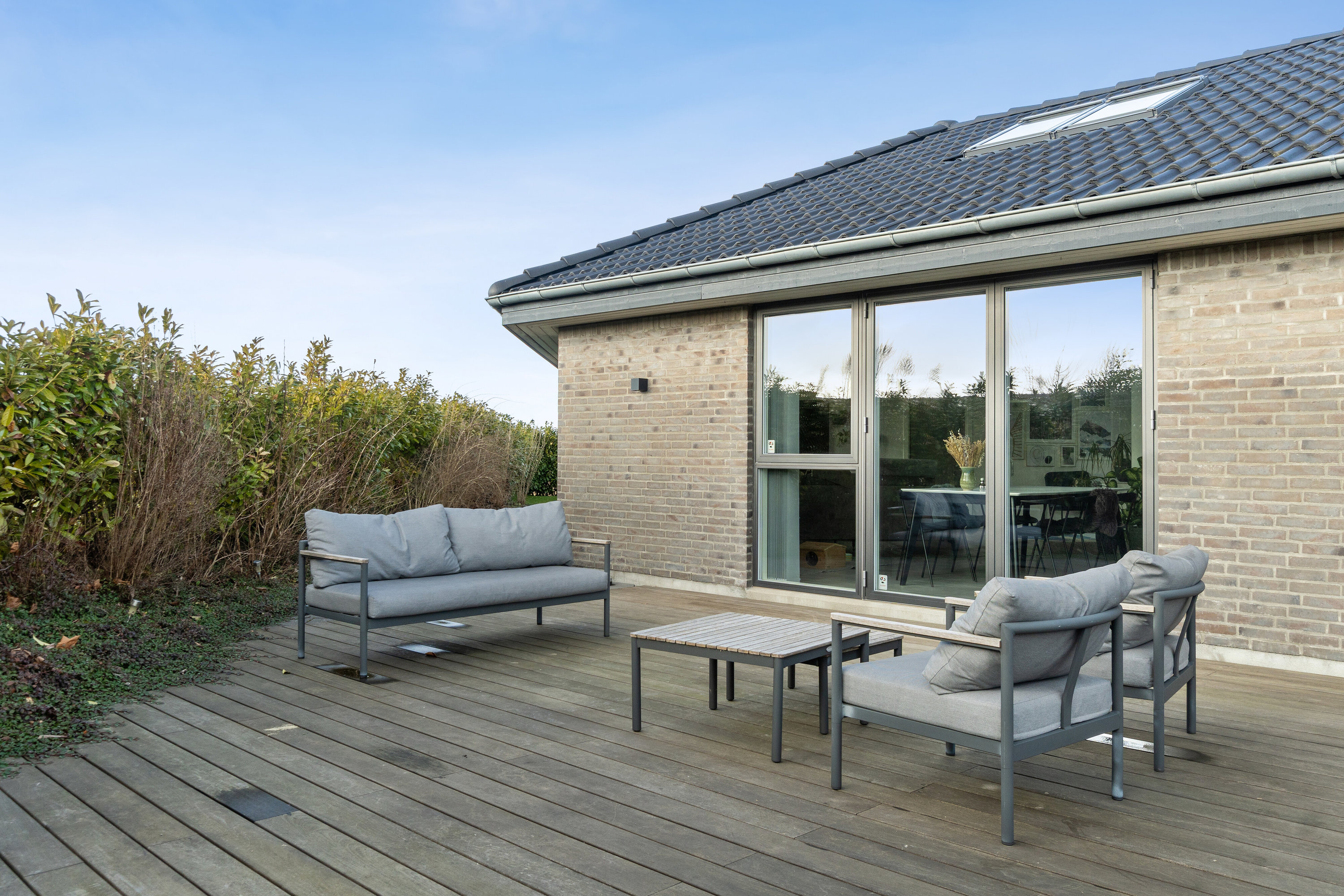 Fremhævet terrasse billede i fuldskærmstilstand. Billede af Poppelvænget 5, Skovsø, 4200 Slagelse