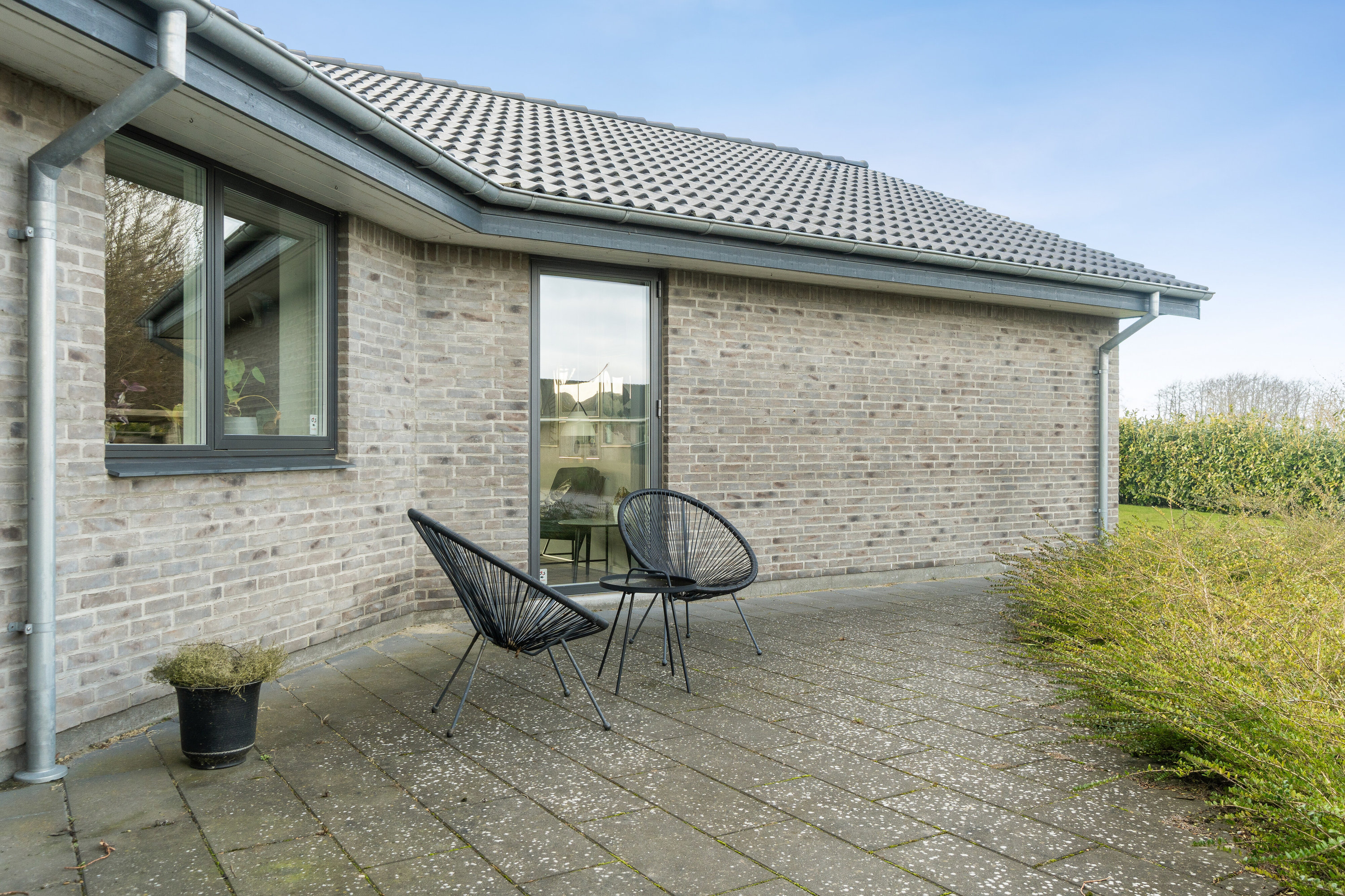 Fremhævet udendørs billede i fuldskærmstilstand. Billede af Poppelvænget 5, Skovsø, 4200 Slagelse