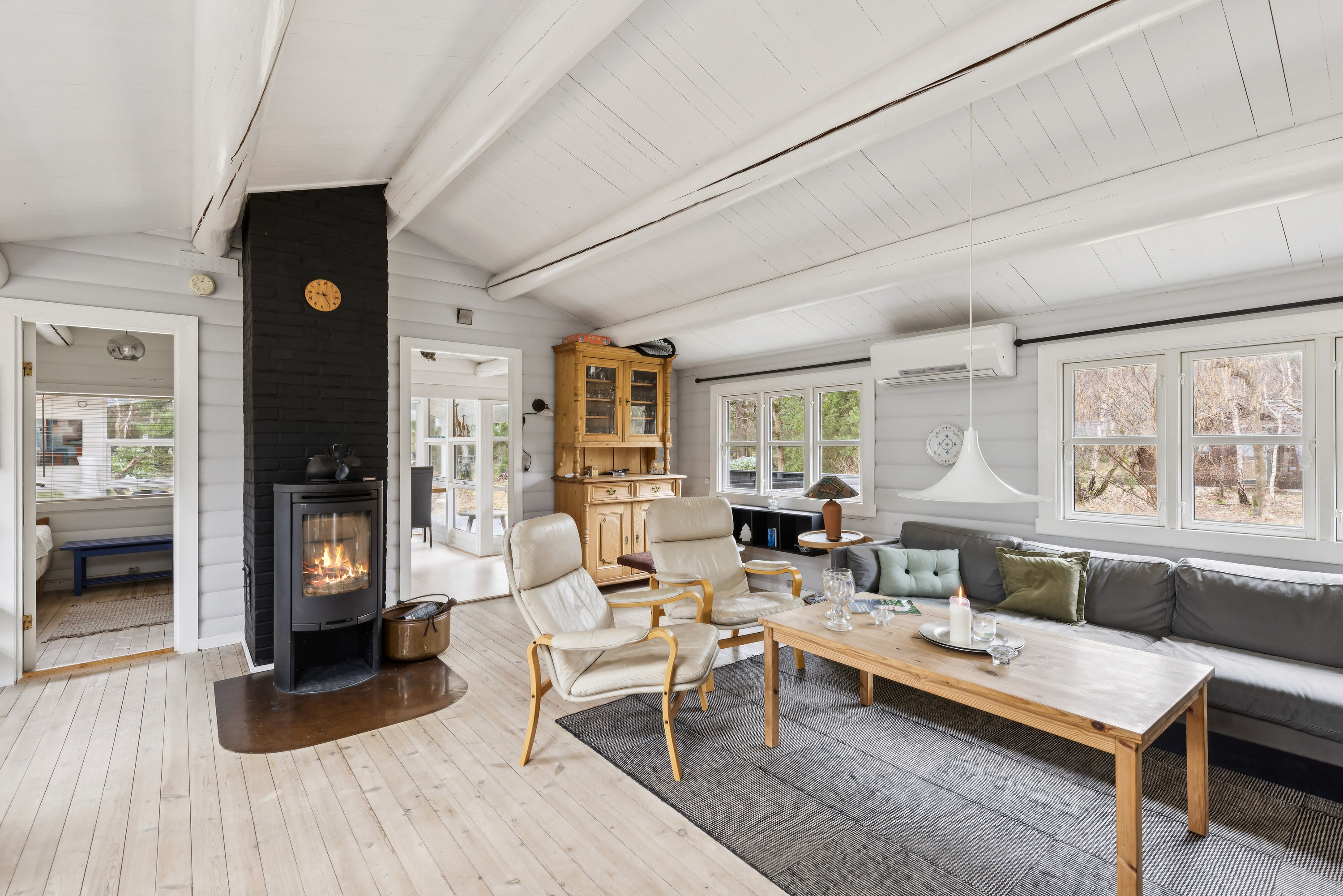 Fremhævet stue billede i fuldskærmstilstand. Billede af Kanalvej 3, Bjerge Sydstrand, 4480 Store Fuglede