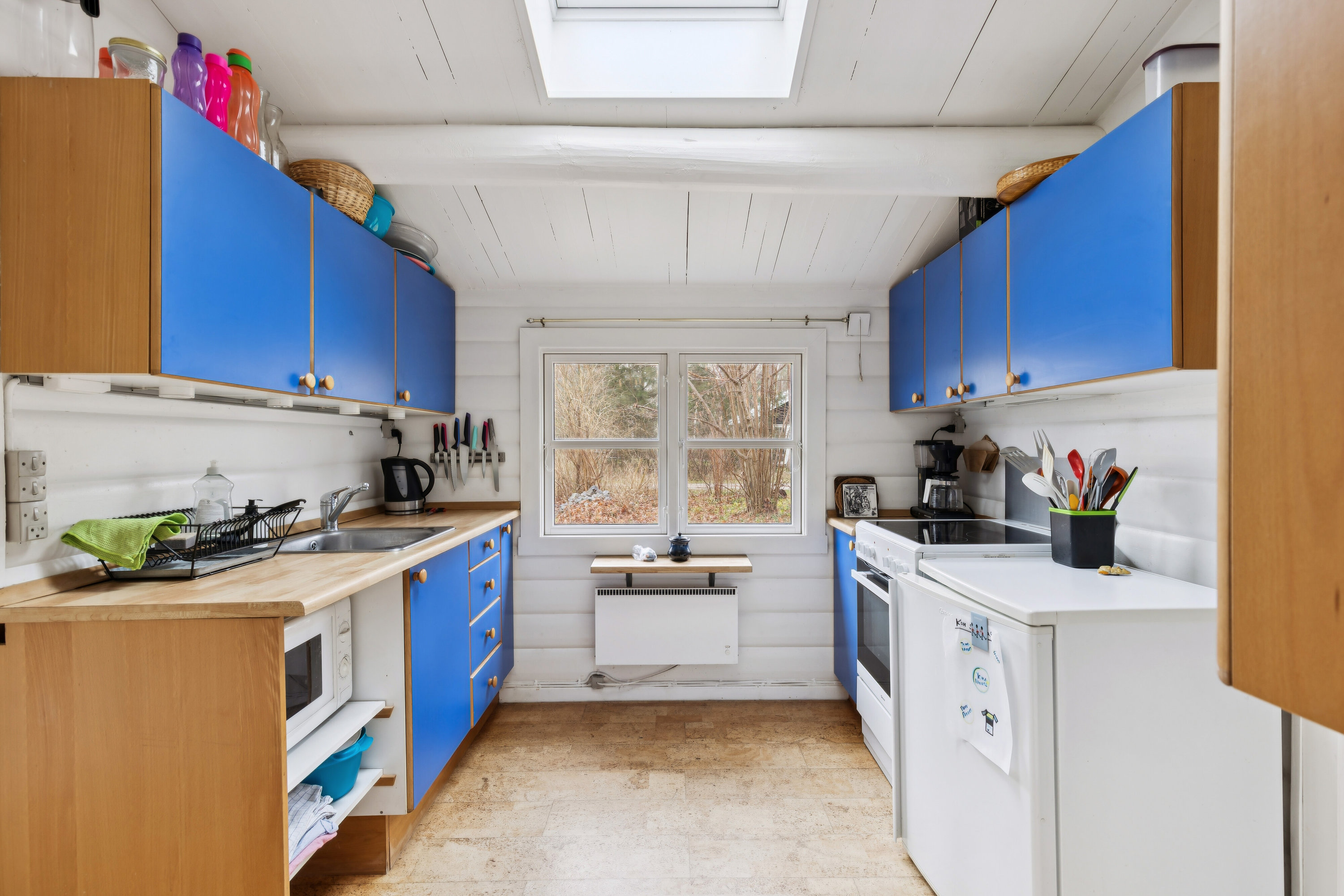 Fremhævet køkken billede i fuldskærmstilstand. Billede af Kanalvej 3, Bjerge Sydstrand, 4480 Store Fuglede