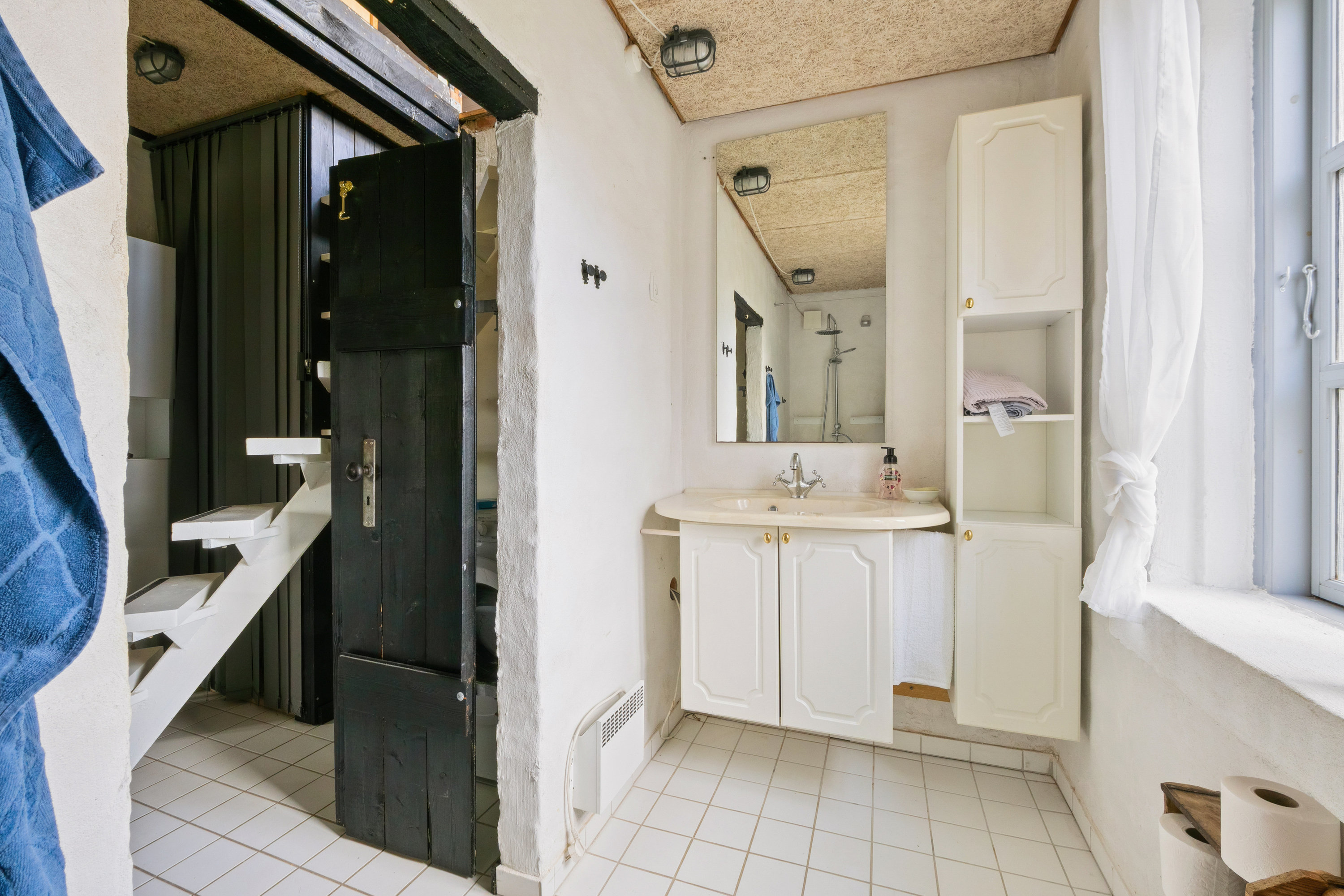 Fremhævet badeværelse billede i fuldskærmstilstand. Billede af Åbakken 9, Krejbjerg, 7860 Spøttrup