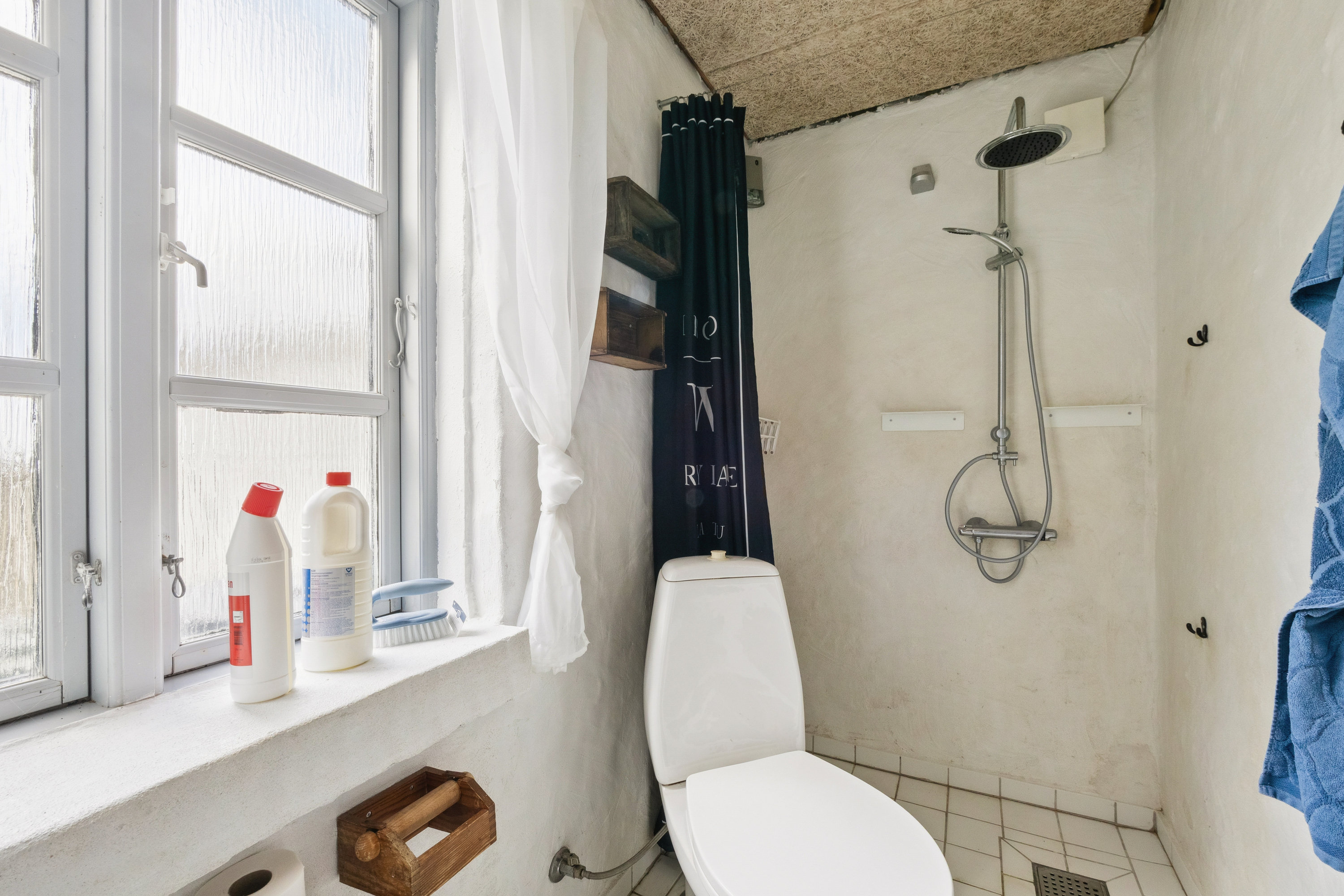 Fremhævet badeværelse billede i fuldskærmstilstand. Billede af Åbakken 9, Krejbjerg, 7860 Spøttrup