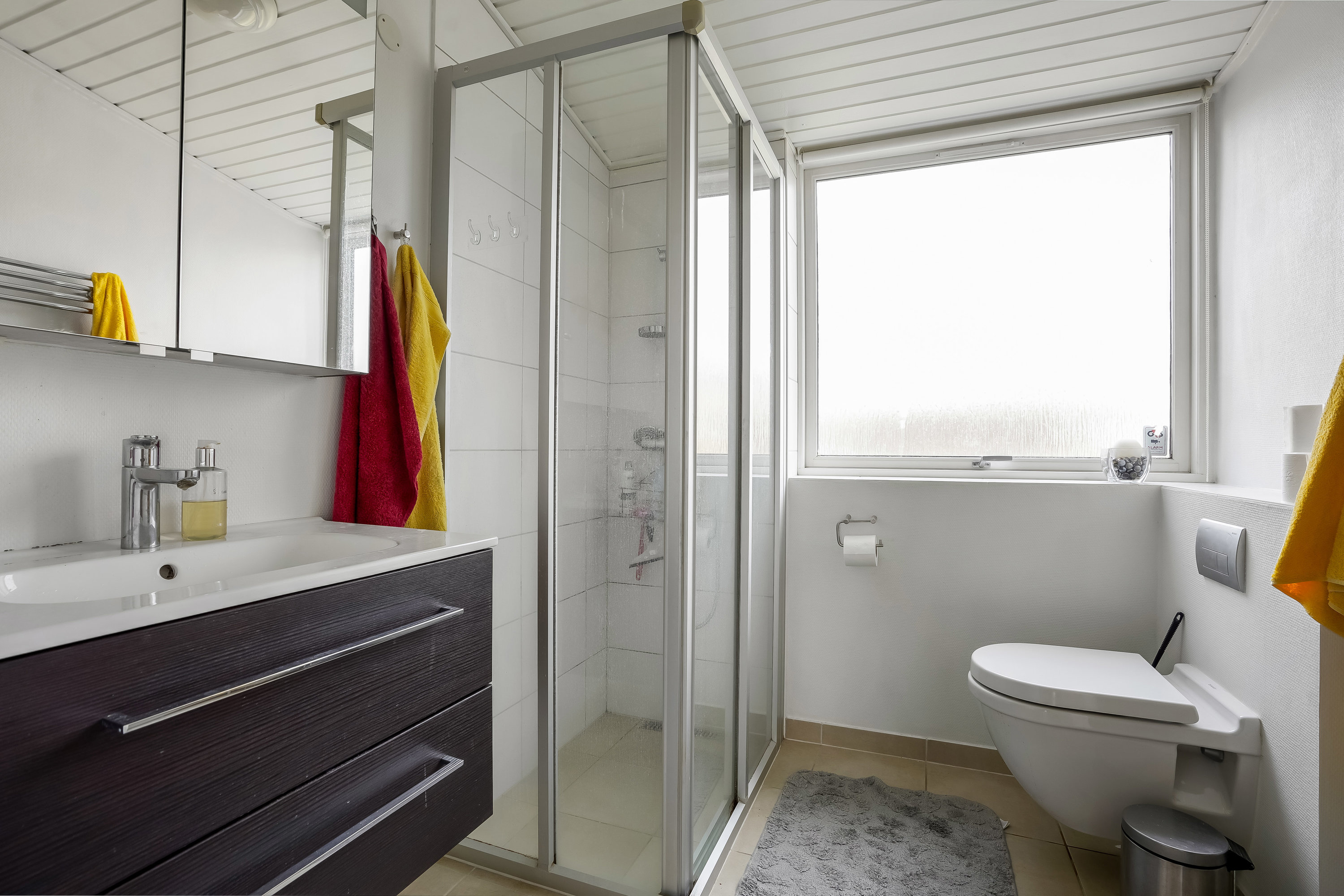 Fremhævet badeværelse billede i fuldskærmstilstand. Billede af Toften 157, 5330 Munkebo