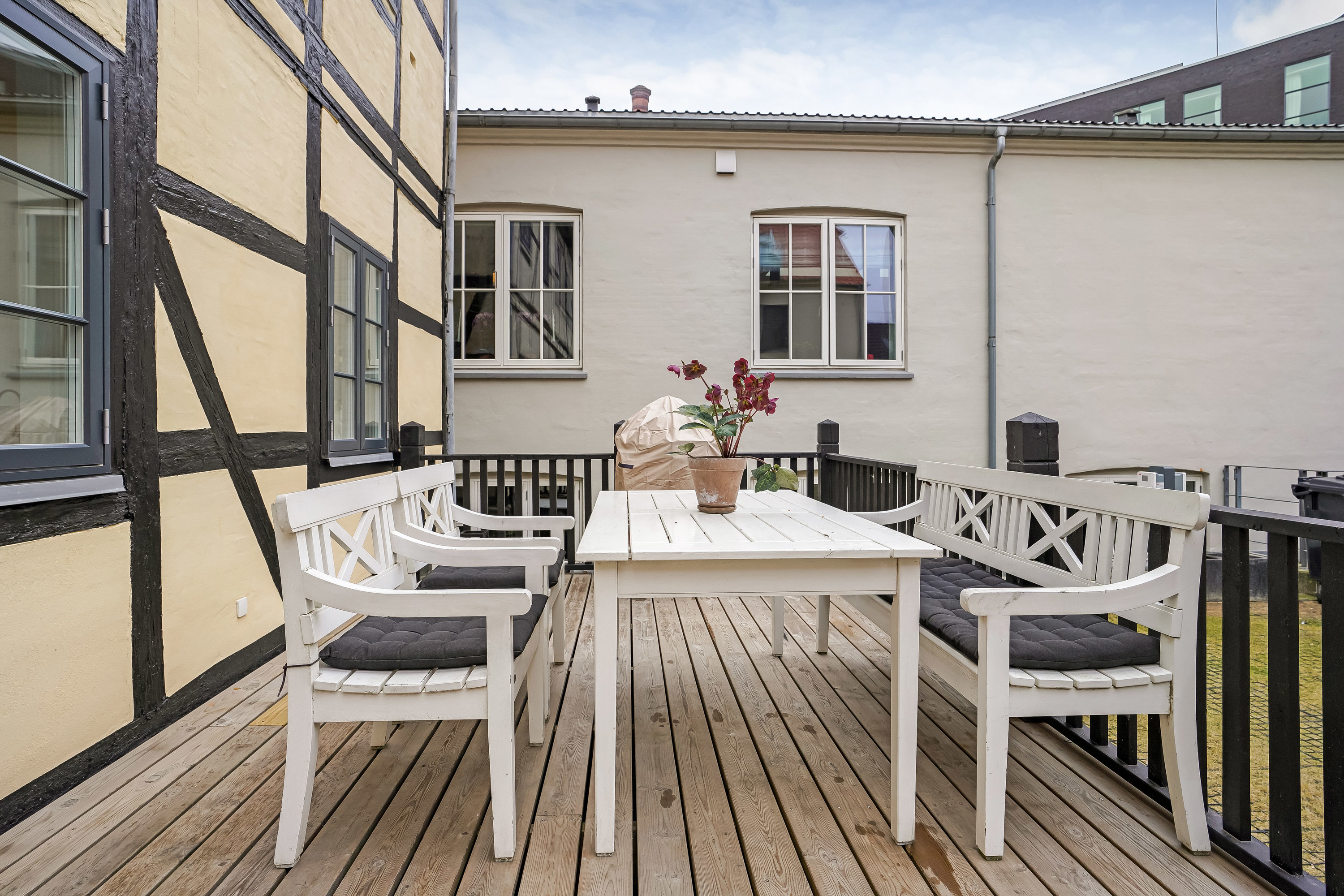 Fremhævet terrasse billede i fuldskærmstilstand. Billede af Vindegade 100F, 5000 Odense C