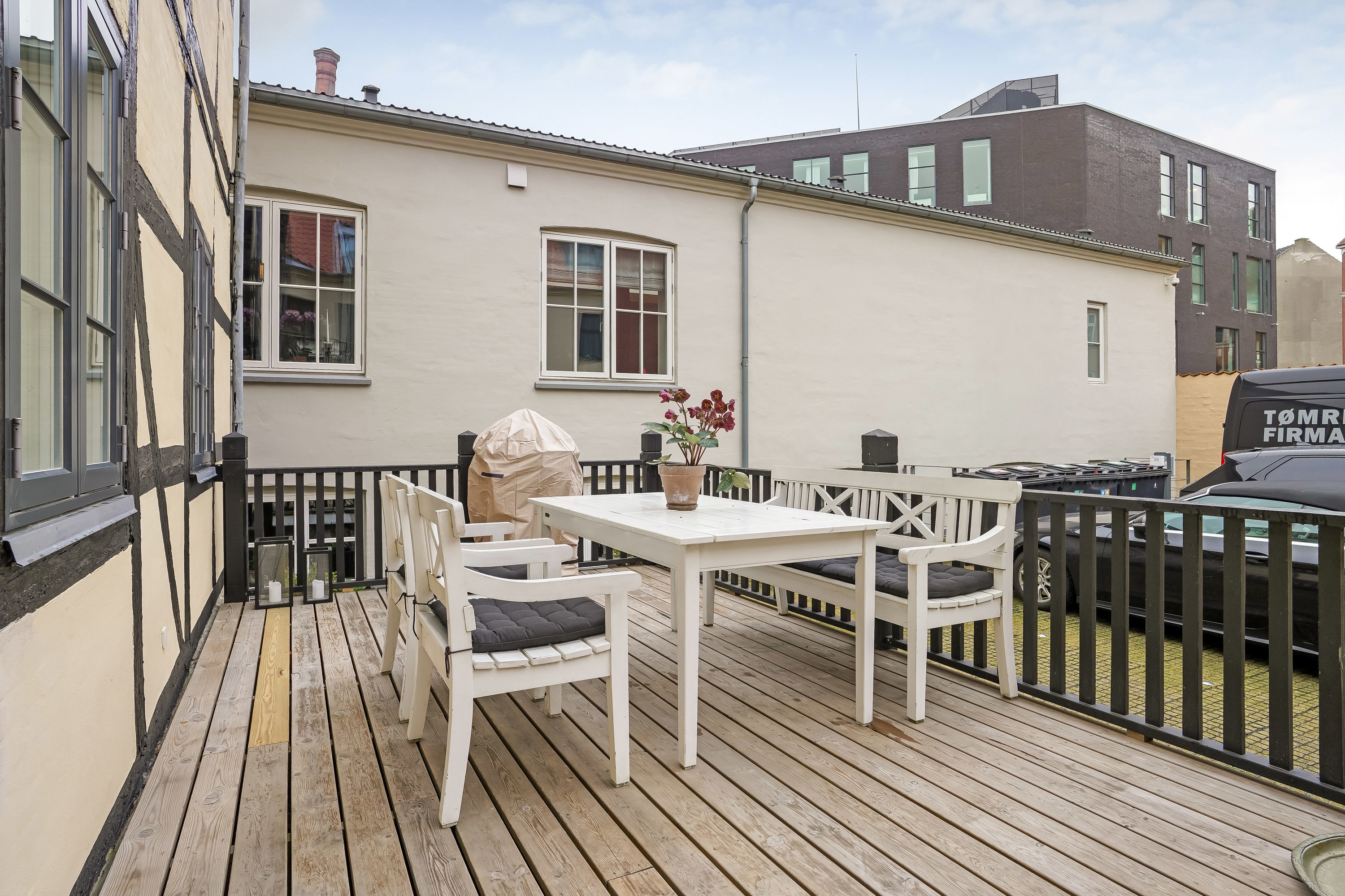 Fremhævet terrasse billede i fuldskærmstilstand. Billede af Vindegade 100F, 5000 Odense C