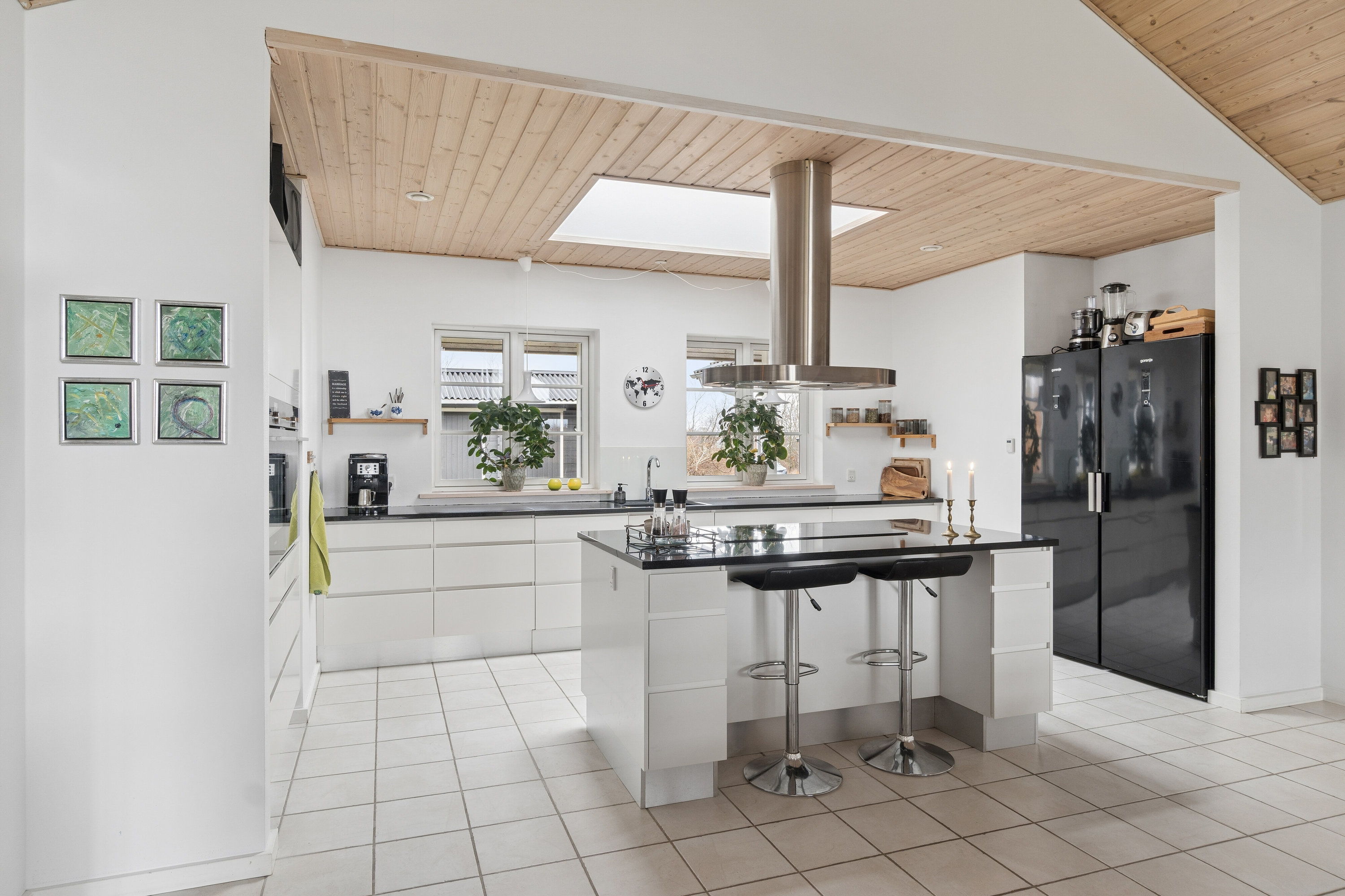 Fremhævet køkken billede i fuldskærmstilstand. Billede af Egernvænget 17, Brøderup, 4733 Tappernøje