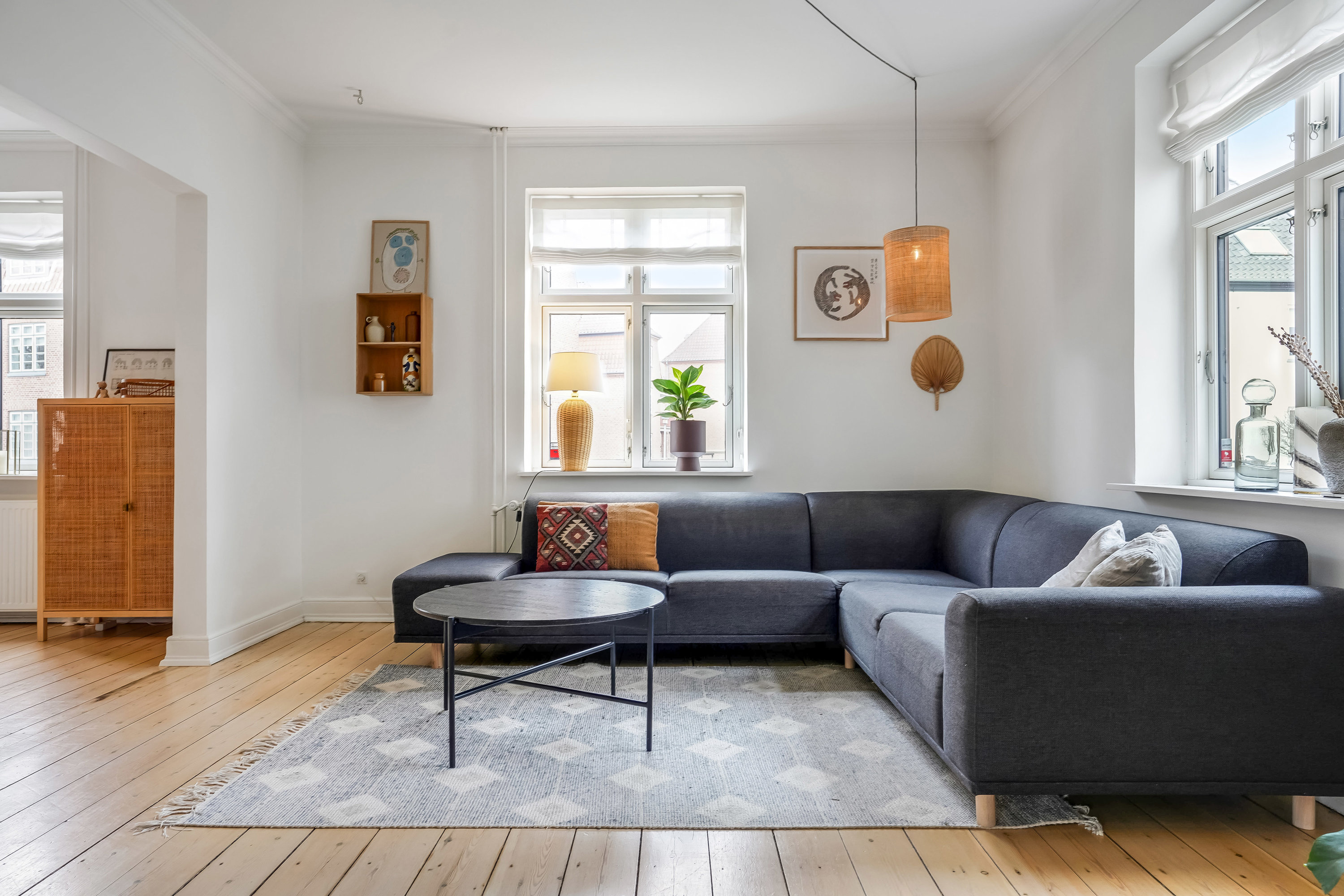 Fremhævet stue billede i fuldskærmstilstand. Billede af Krügersvej 5, 5000 Odense C