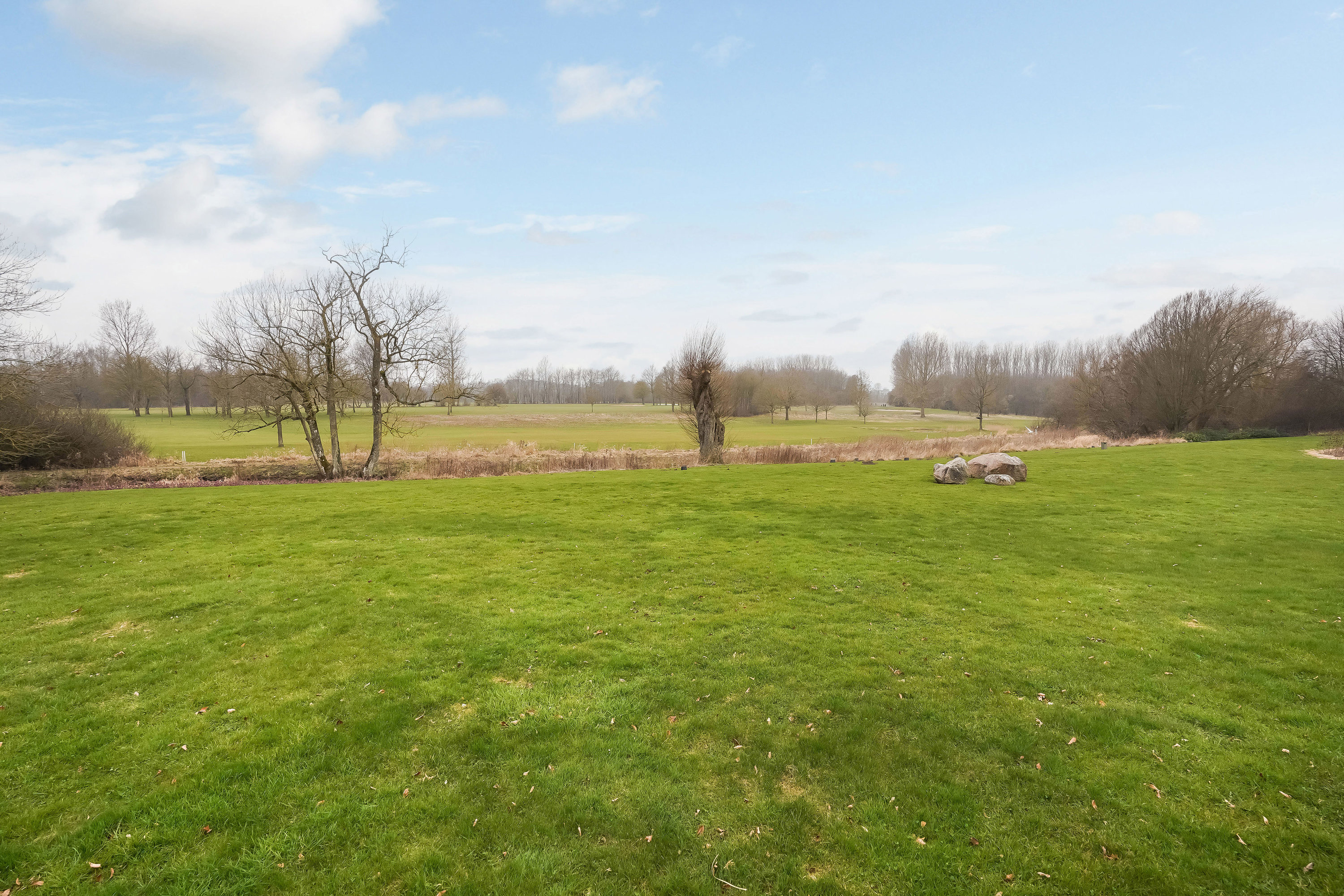 Fremhævet have billede i fuldskærmstilstand. Billede af Hollufgård Vænget 26, Holluf Pile, 5220 Odense SØ