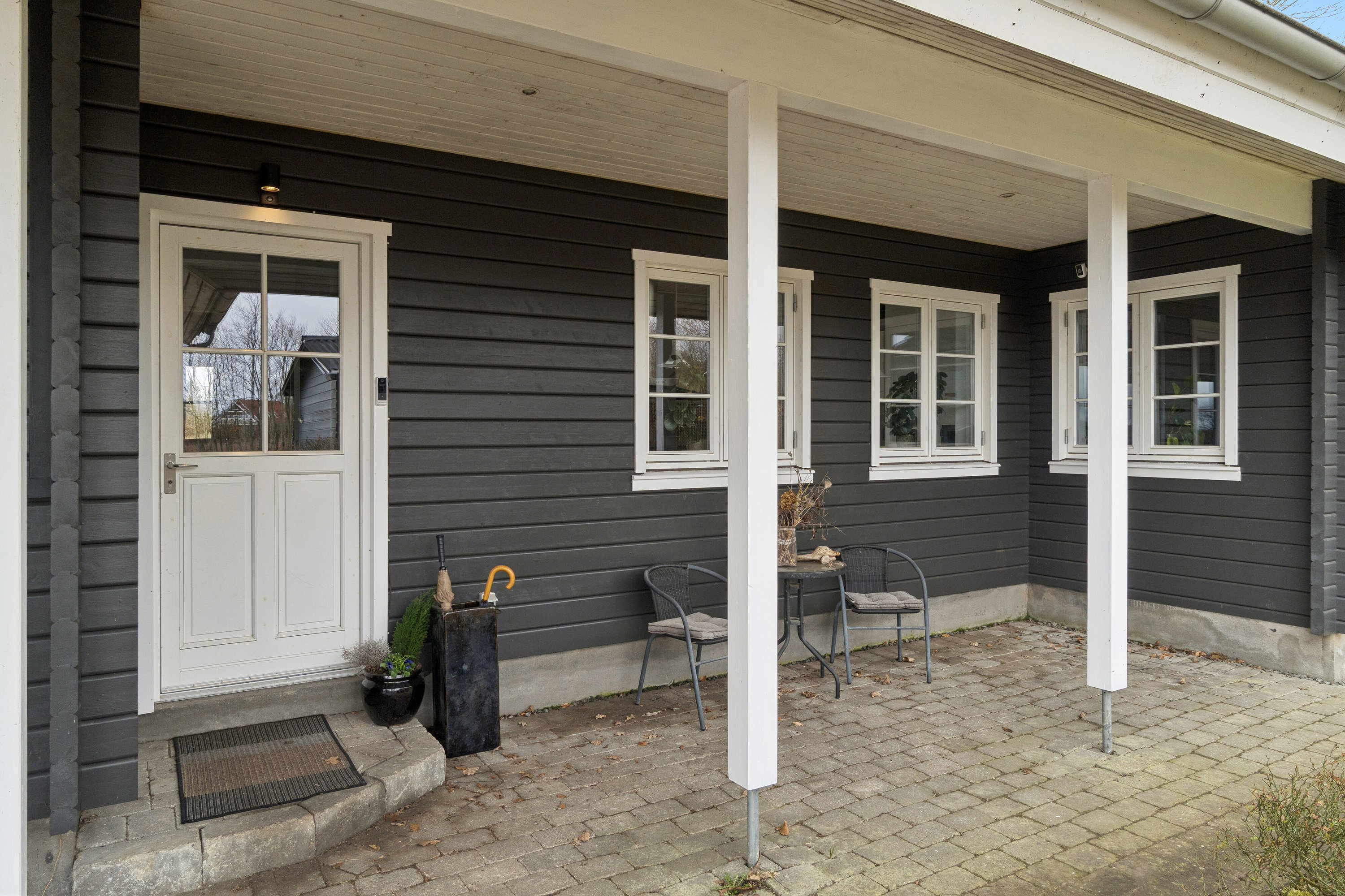 Fremhævet set fra vejen billede i fuldskærmstilstand. Billede af Egernvænget 17, Brøderup, 4733 Tappernøje