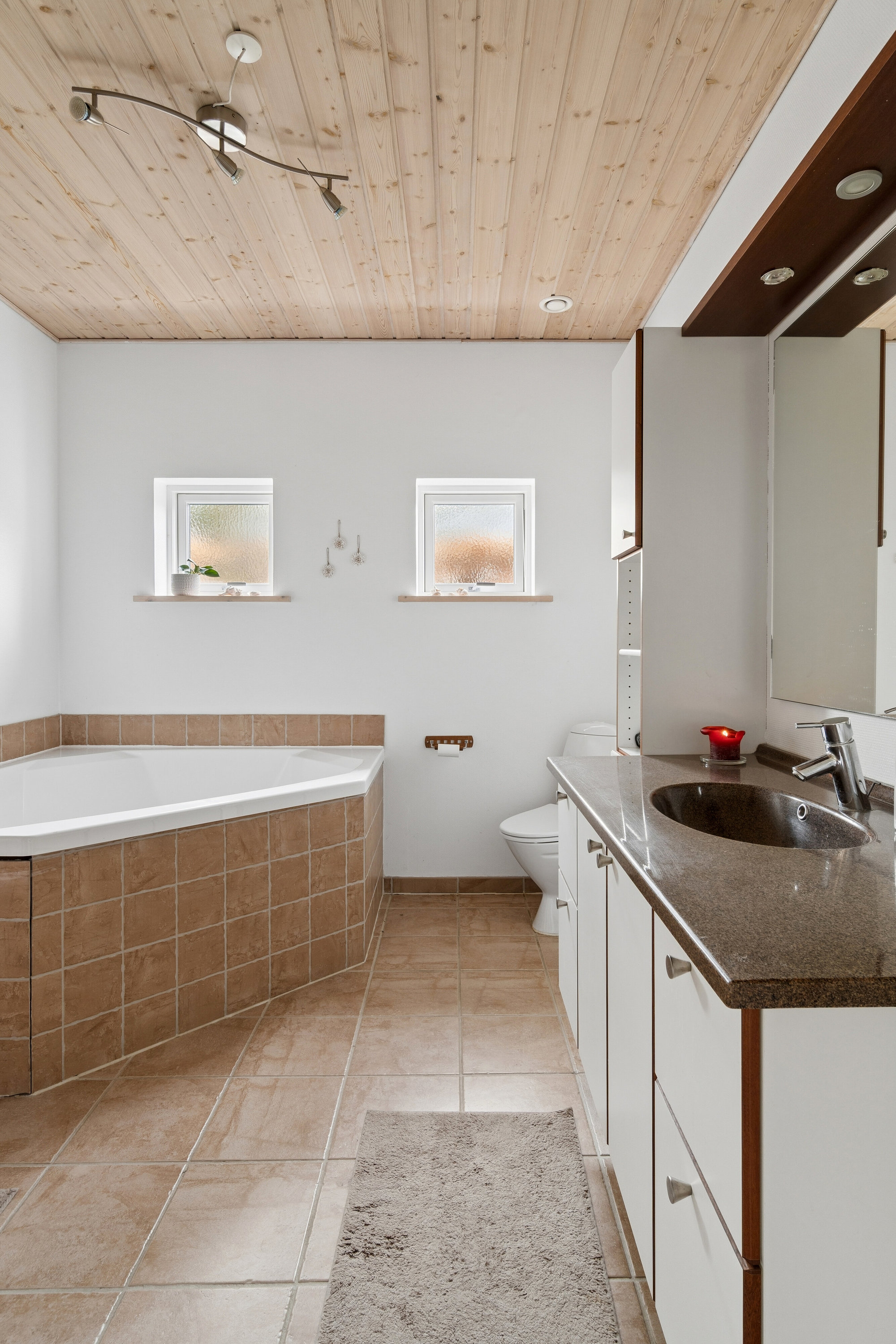 Fremhævet badeværelse billede i fuldskærmstilstand. Billede af Egernvænget 17, Brøderup, 4733 Tappernøje