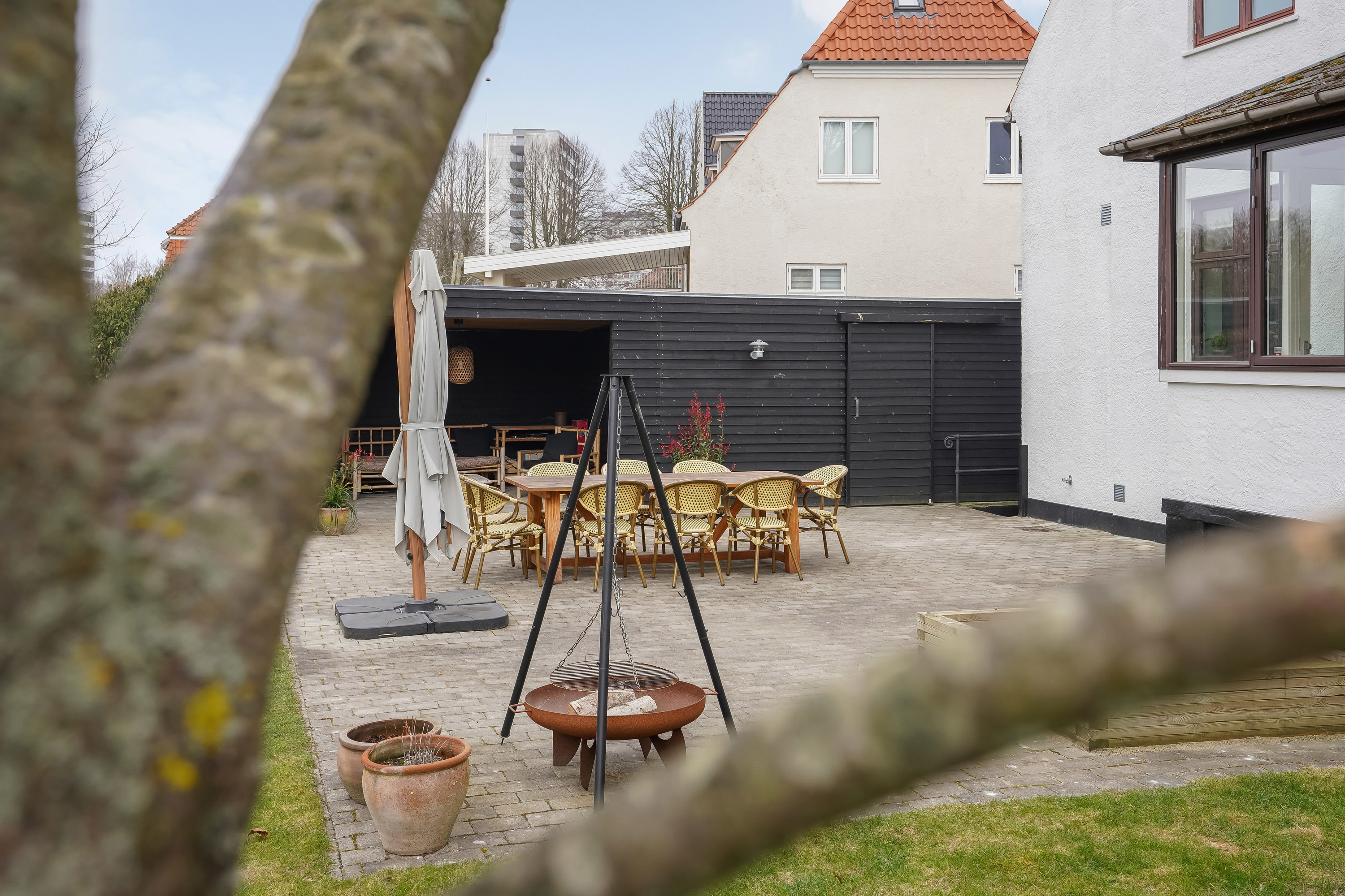 Fremhævet terrasse billede i fuldskærmstilstand. Billede af Krügersvej 5, 5000 Odense C