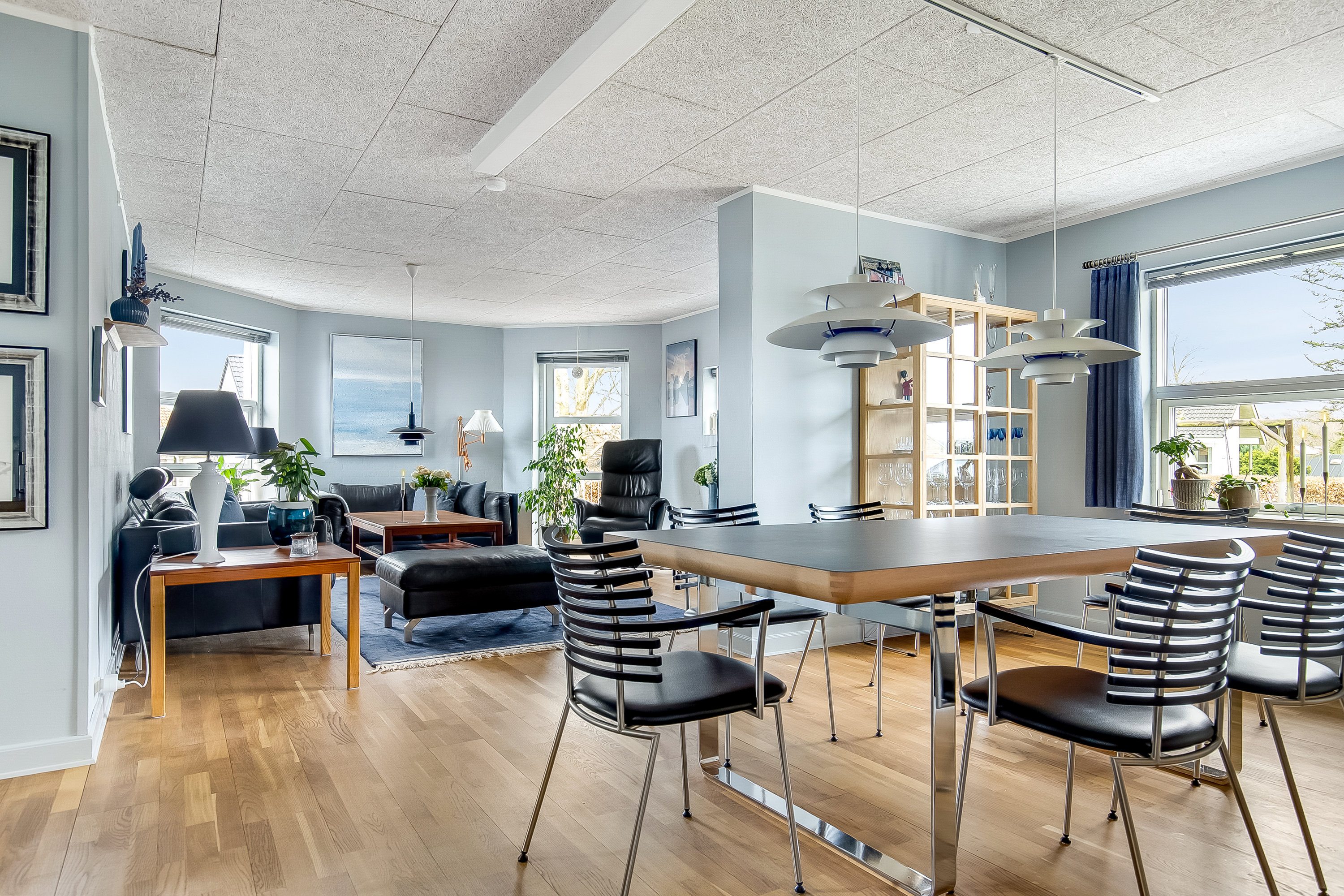 Fremhævet stue billede i fuldskærmstilstand. Billede af Buen 6, Søndermarken, 7100 Vejle