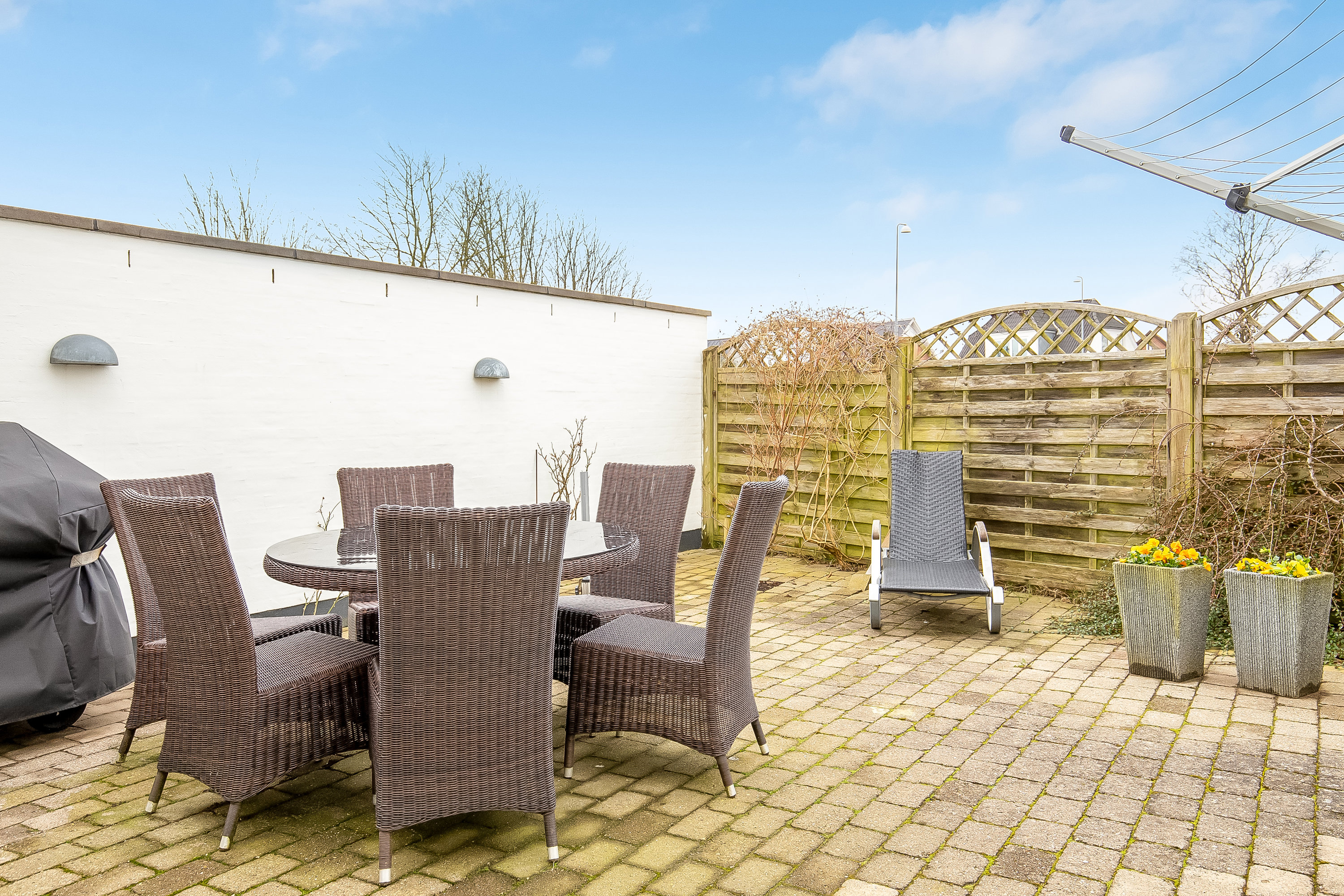 Fremhævet terrasse billede i fuldskærmstilstand. Billede af Buen 6, Søndermarken, 7100 Vejle