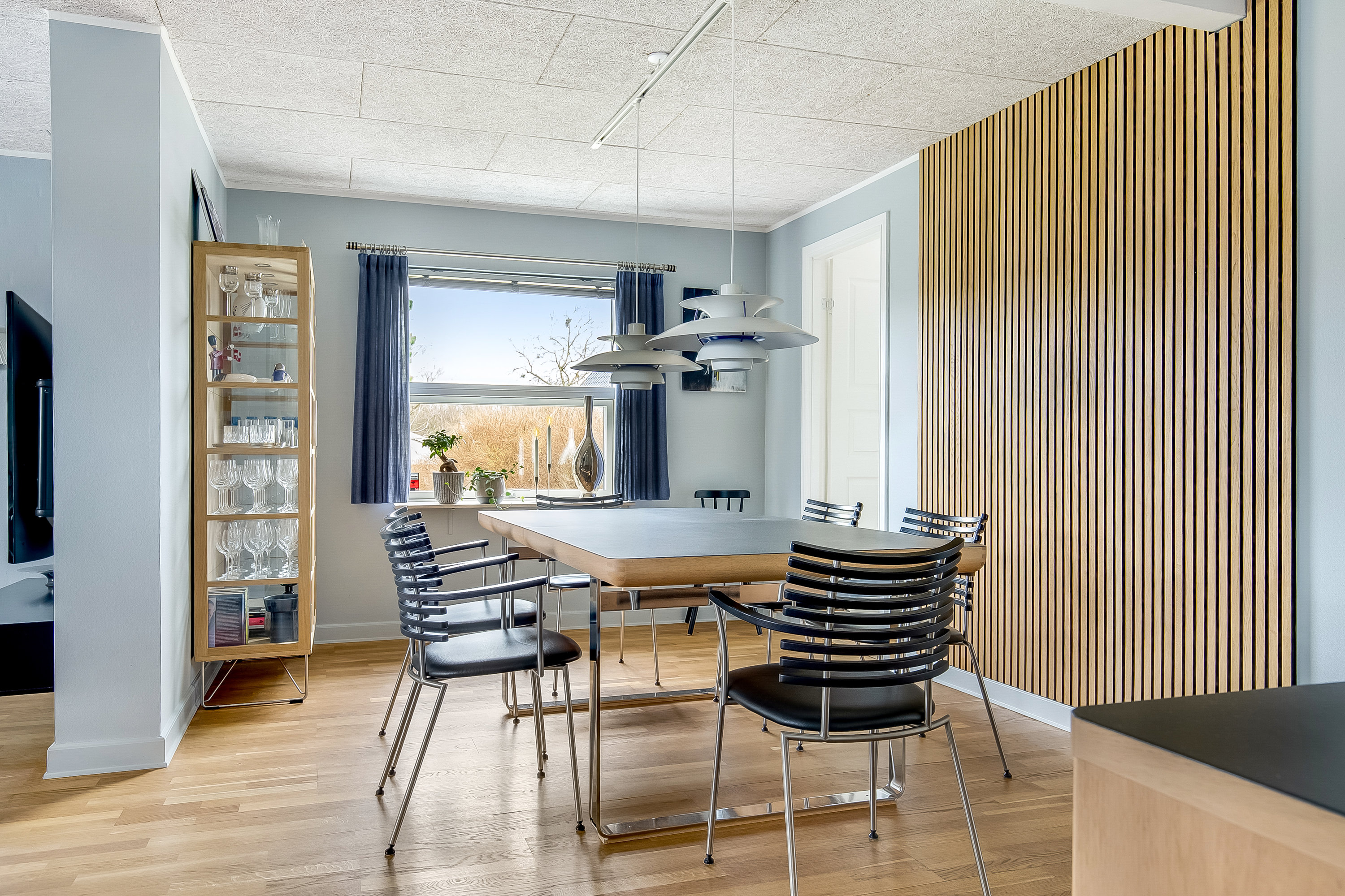 Fremhævet stue billede i fuldskærmstilstand. Billede af Buen 6, Søndermarken, 7100 Vejle