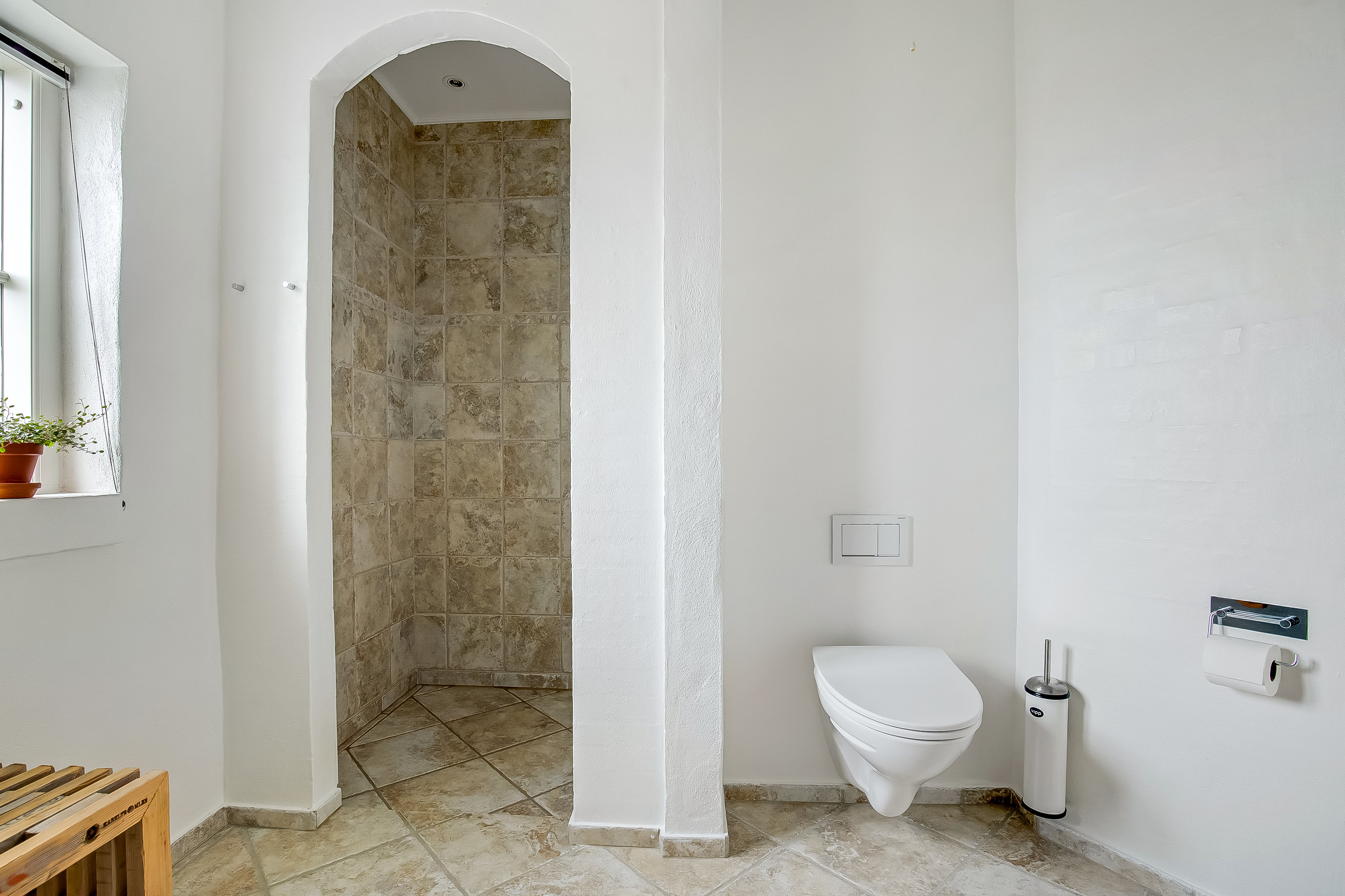 Fremhævet badeværelse billede i fuldskærmstilstand. Billede af Buen 6, Søndermarken, 7100 Vejle