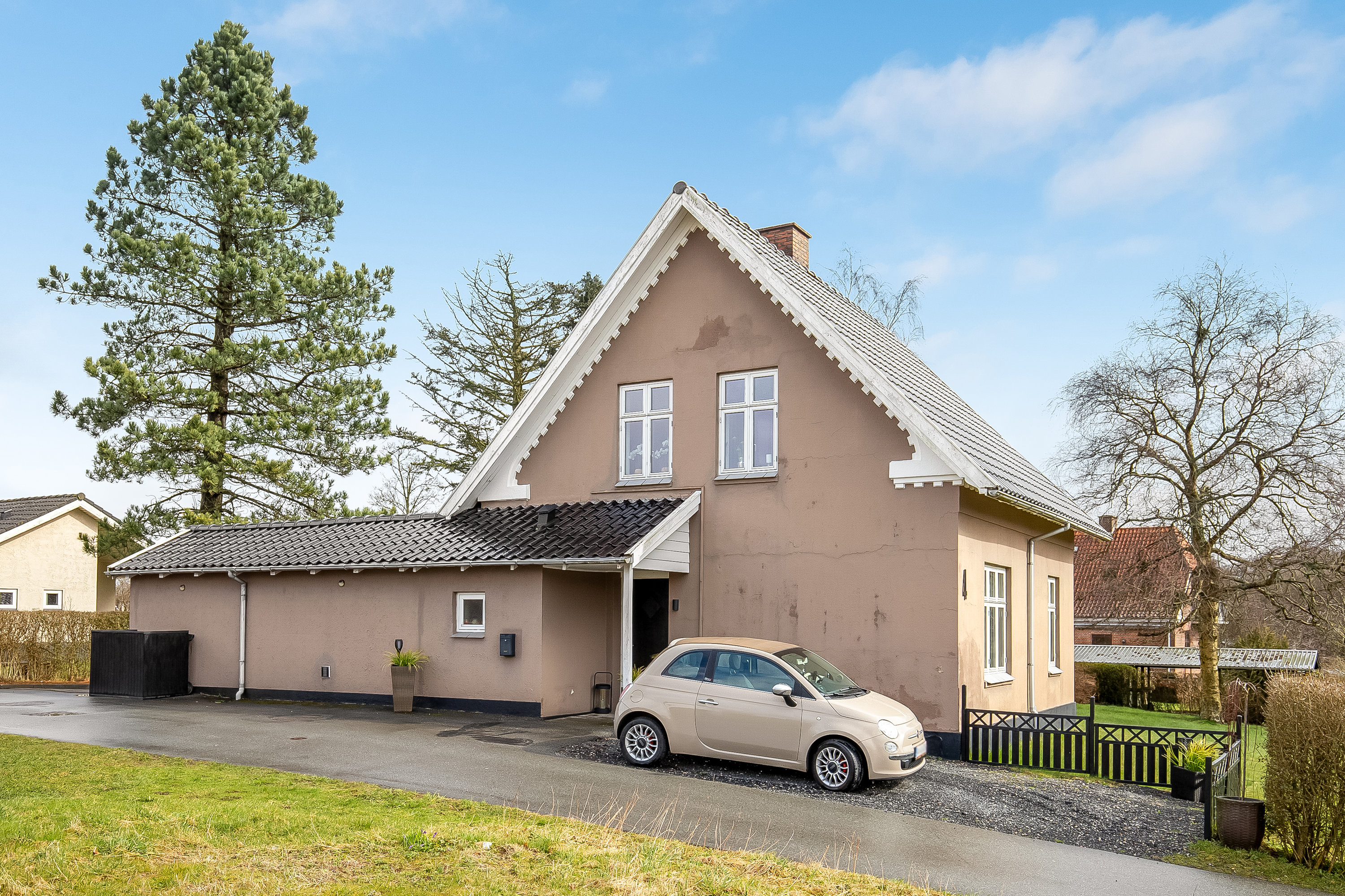 Fremhævet ejendommen billede i fuldskærmstilstand. Billede af Magnoliavej 4, Søndermarken, 7100 Vejle