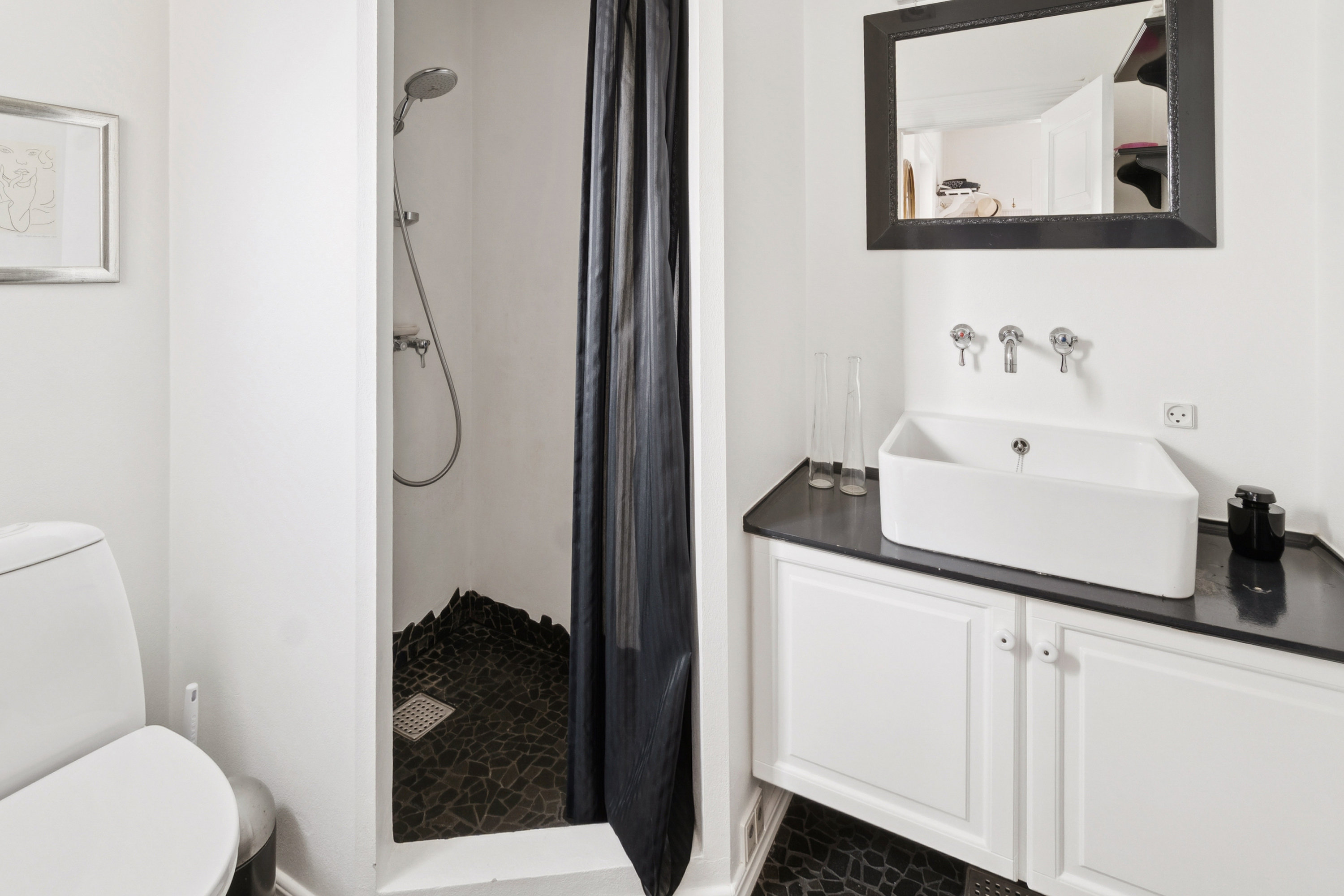 Fremhævet badeværelse billede i fuldskærmstilstand. Billede af Sct. Clemens Vej 30, Midtbyen, 9990 Skagen