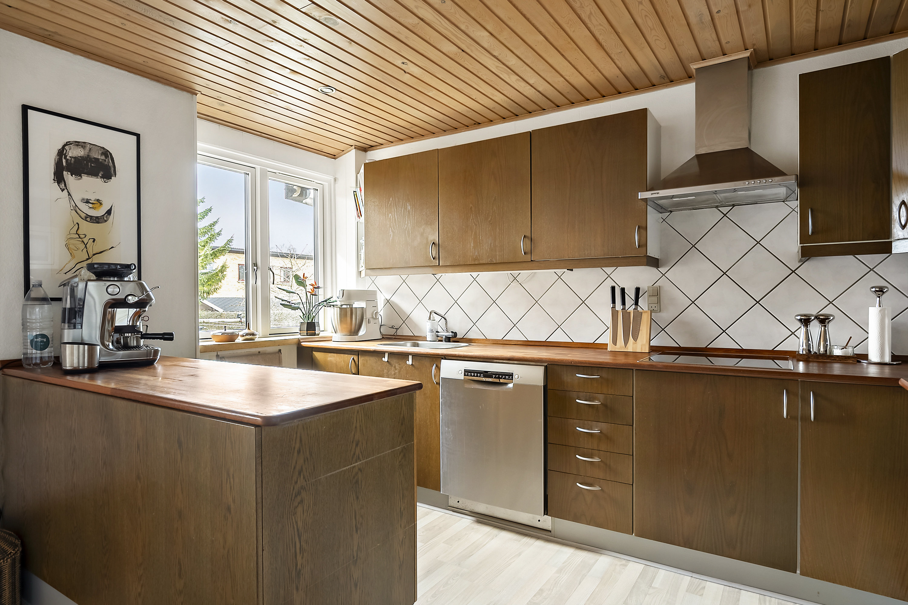 Fremhævet køkken billede i fuldskærmstilstand. Billede af Edvard Weies Vænge 14, 5220 Odense SØ