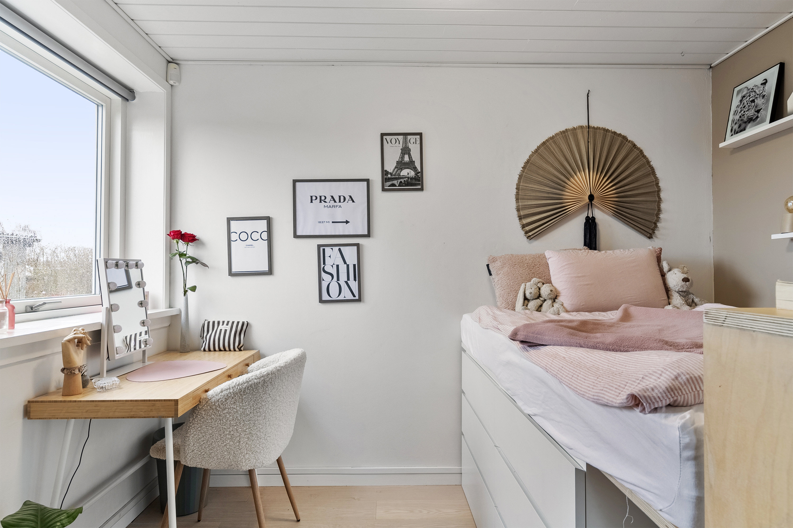 Fremhævet soveværelse billede i fuldskærmstilstand. Billede af Brunhøj 2A, 8362 Hørning