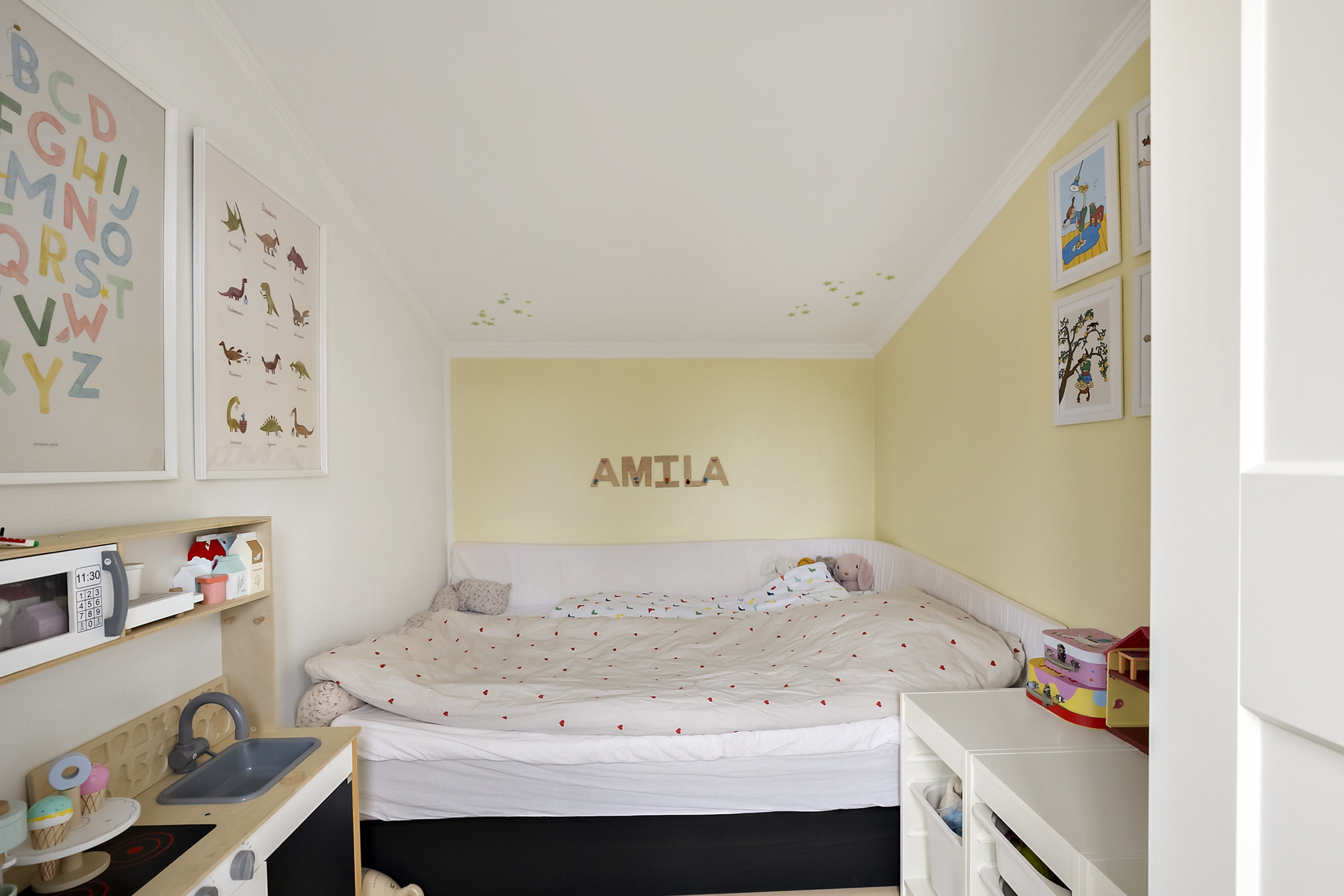 Fremhævet soveværelse billede i fuldskærmstilstand. Billede af Edvard Weies Vænge 14, 5220 Odense SØ