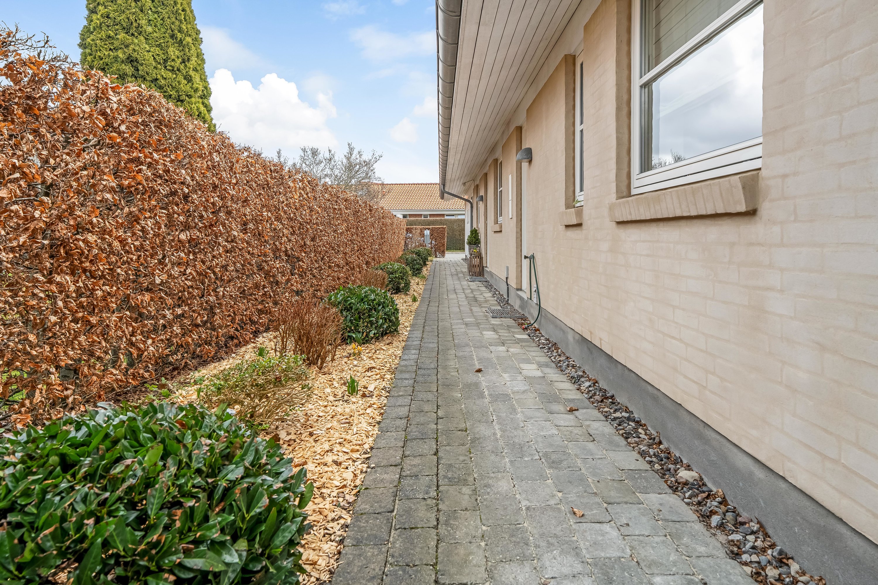 Fremhævet andet billede i fuldskærmstilstand. Billede af Axel Jarls Vej 35, 3400 Hillerød