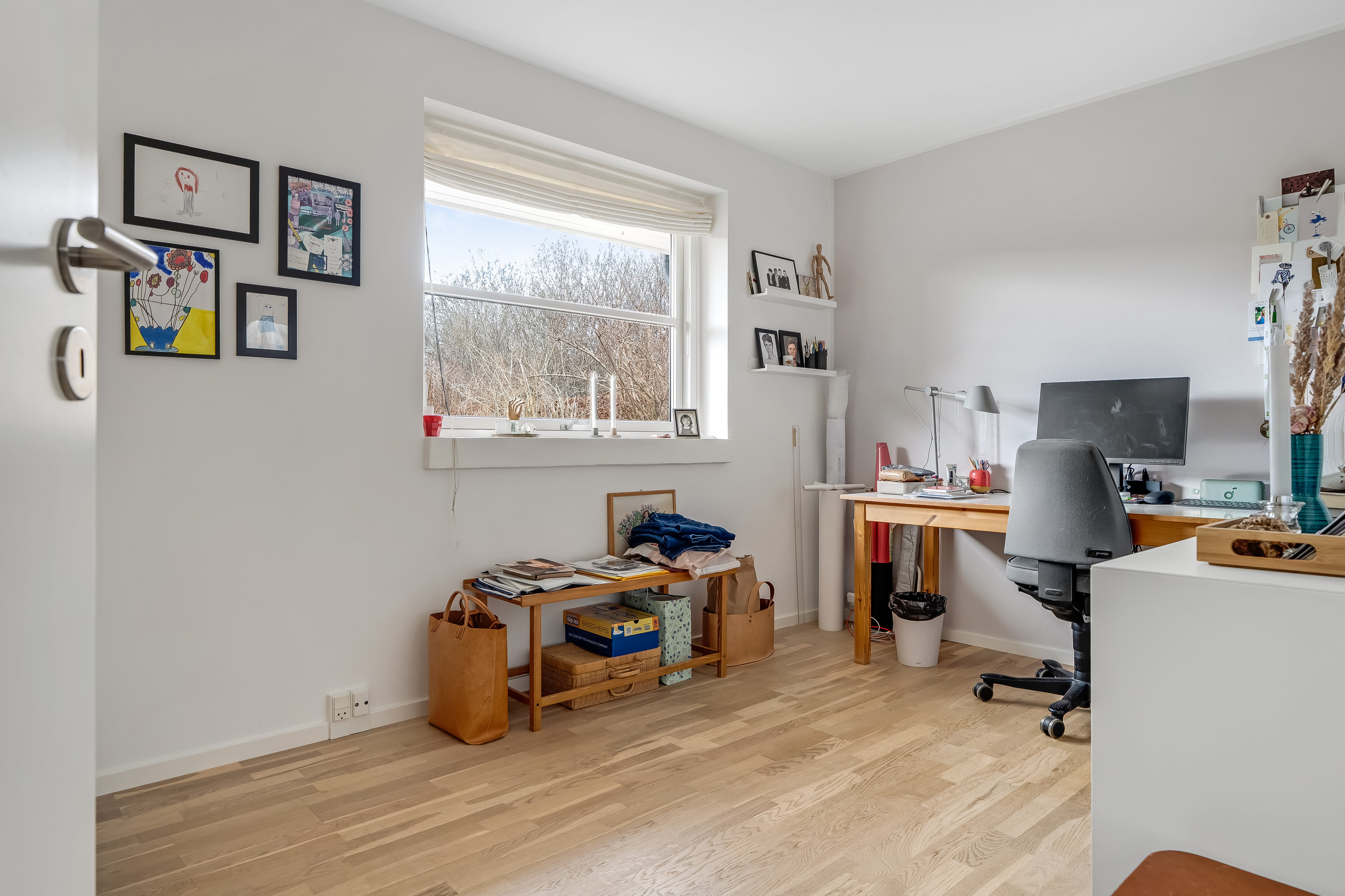 Fremhævet værelse billede i fuldskærmstilstand. Billede af Axel Jarls Vej 35, 3400 Hillerød