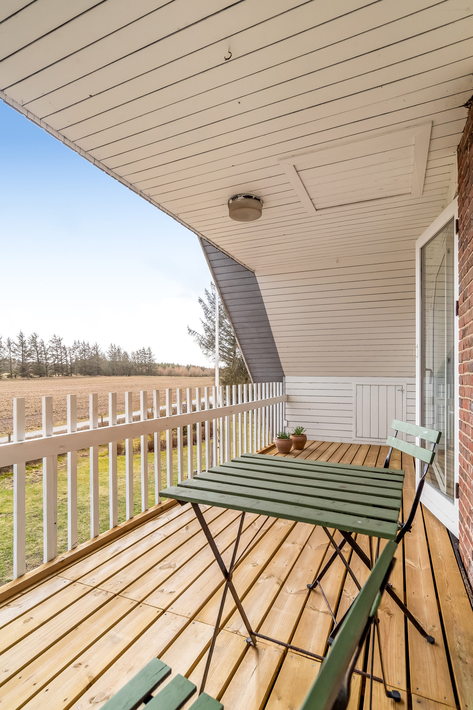 Fremhævet svalegang billede i fuldskærmstilstand. Billede af Stenumvej 3, Råsted, 7570 Vemb