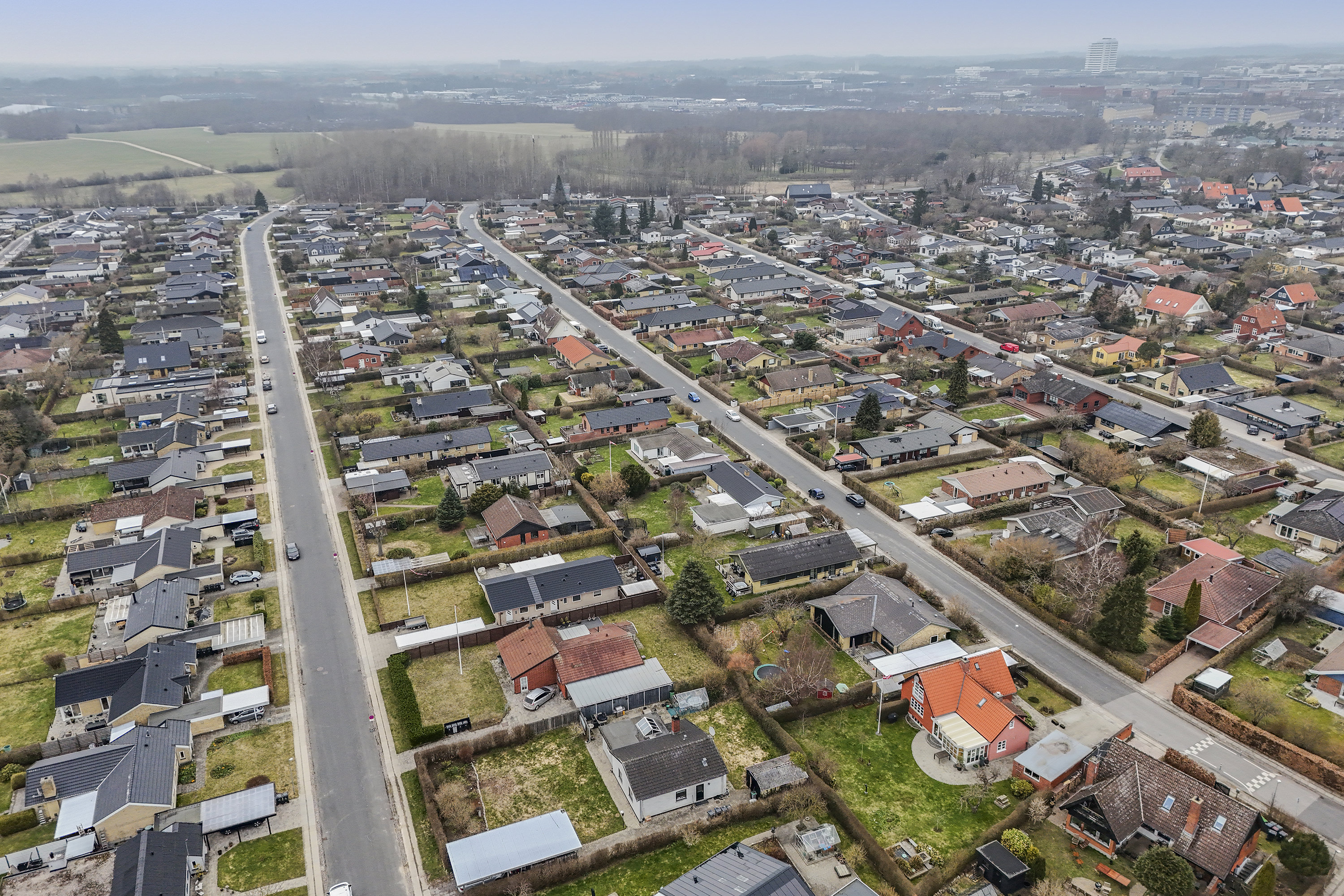 Fremhævet luftfoto billede i fuldskærmstilstand. Billede af Hybenvænget 28, 2740 Skovlunde