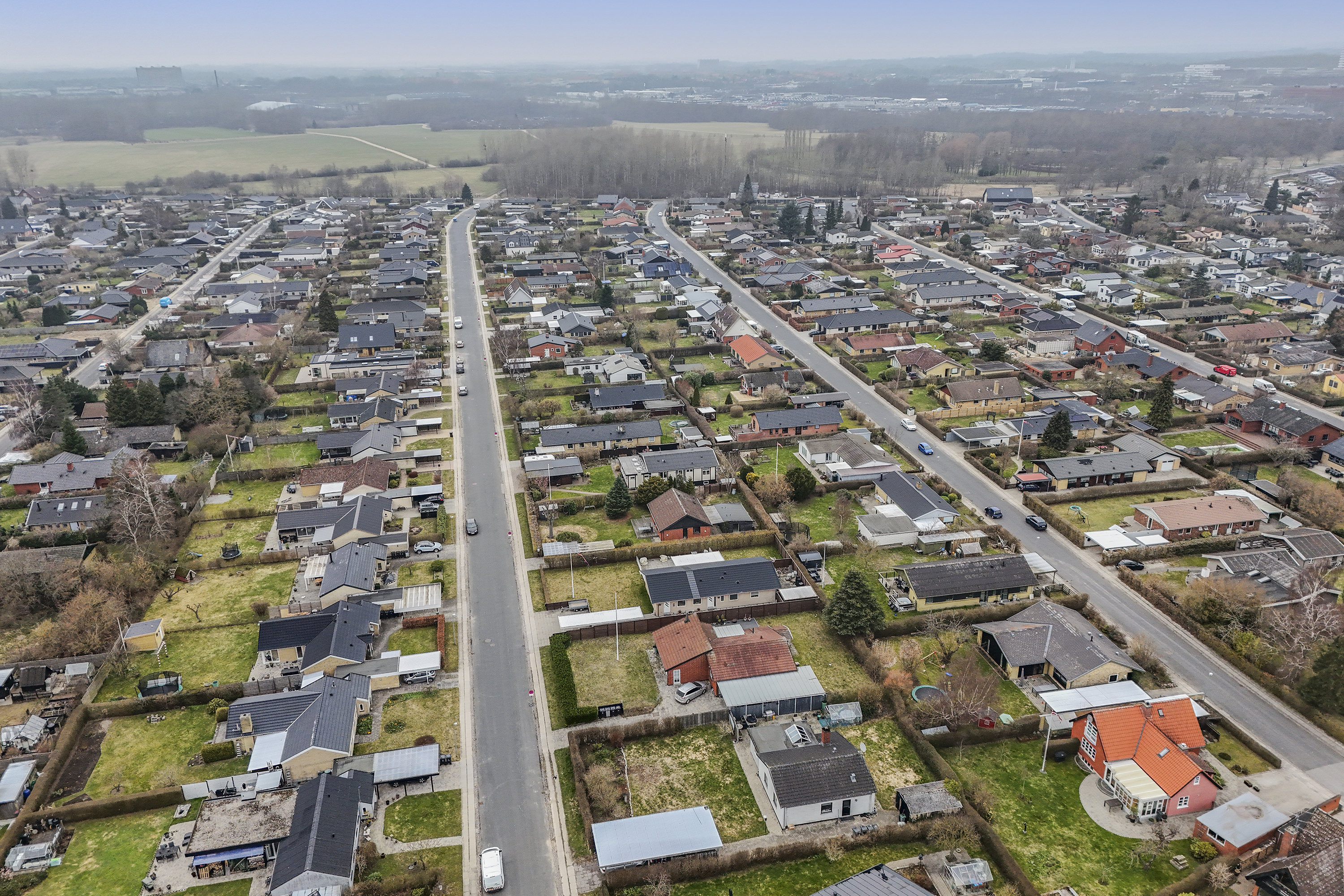 Fremhævet luftfoto billede i fuldskærmstilstand. Billede af Hybenvænget 28, 2740 Skovlunde