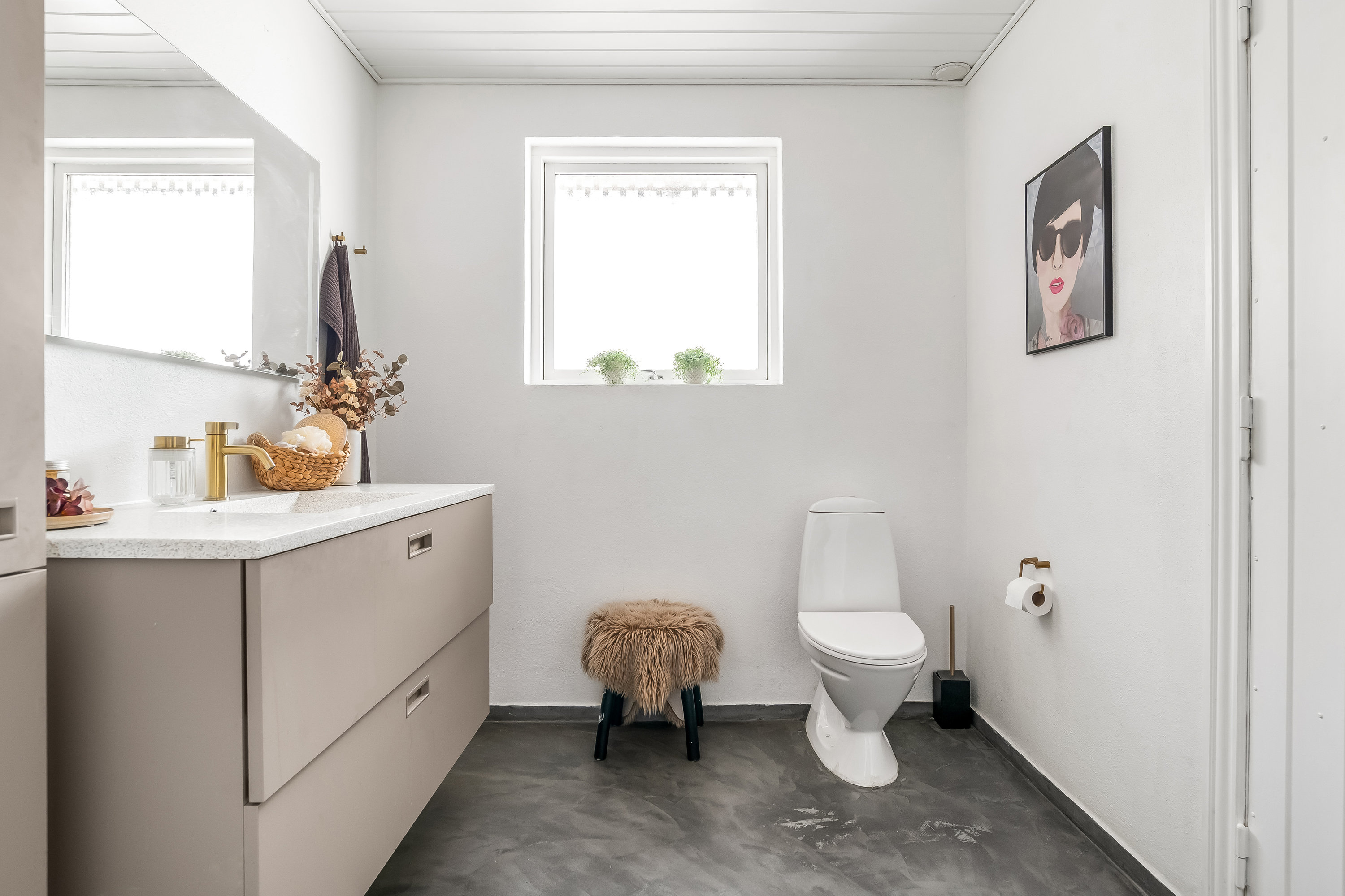 Fremhævet badeværelse billede i fuldskærmstilstand. Billede af Stenumvej 3, Råsted, 7570 Vemb