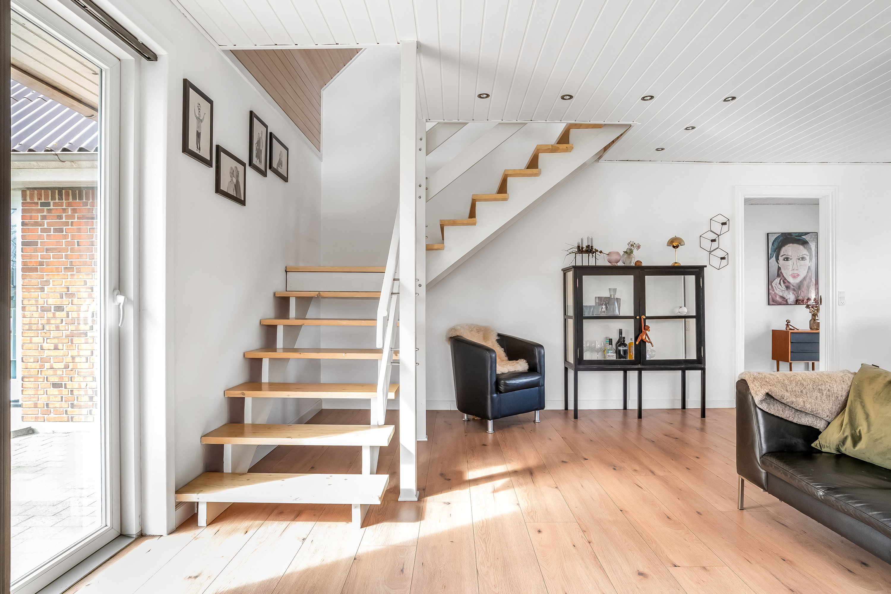 Fremhævet stue billede i fuldskærmstilstand. Billede af Stenumvej 3, Råsted, 7570 Vemb