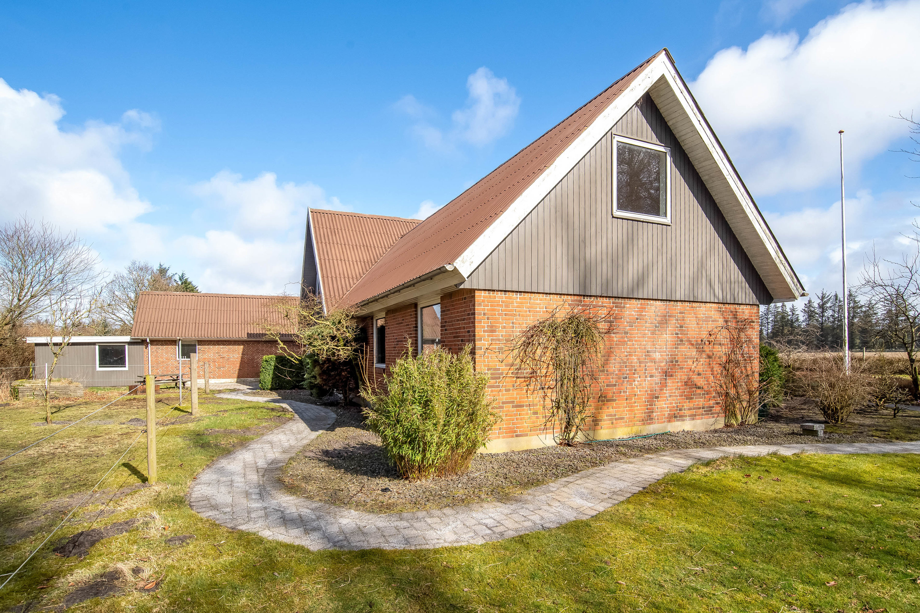 Fremhævet ejendommen billede i fuldskærmstilstand. Billede af Stenumvej 3, Råsted, 7570 Vemb