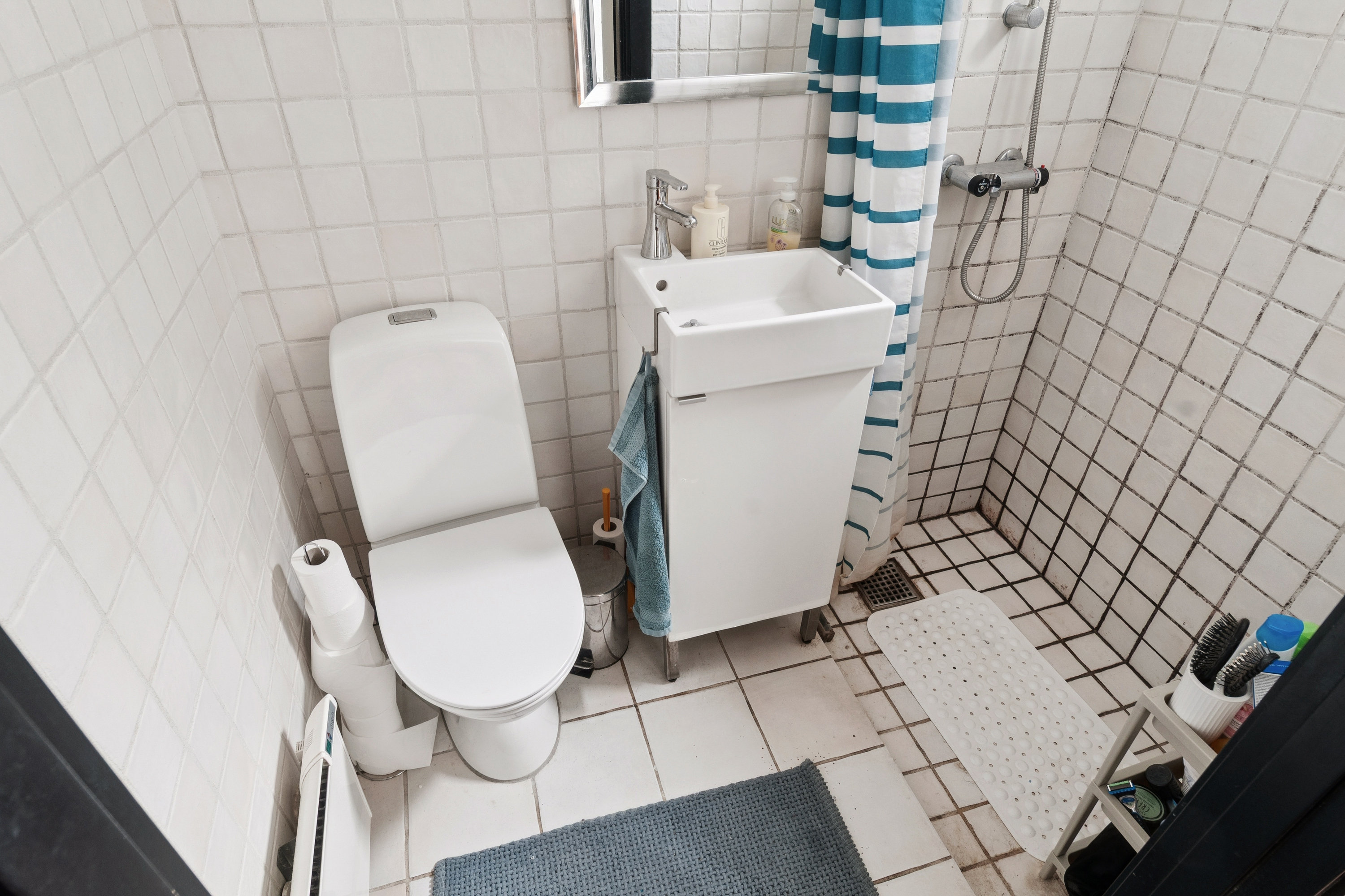 Fremhævet badeværelse billede i fuldskærmstilstand. Billede af Bylaugsvænget 28, 2791 Dragør