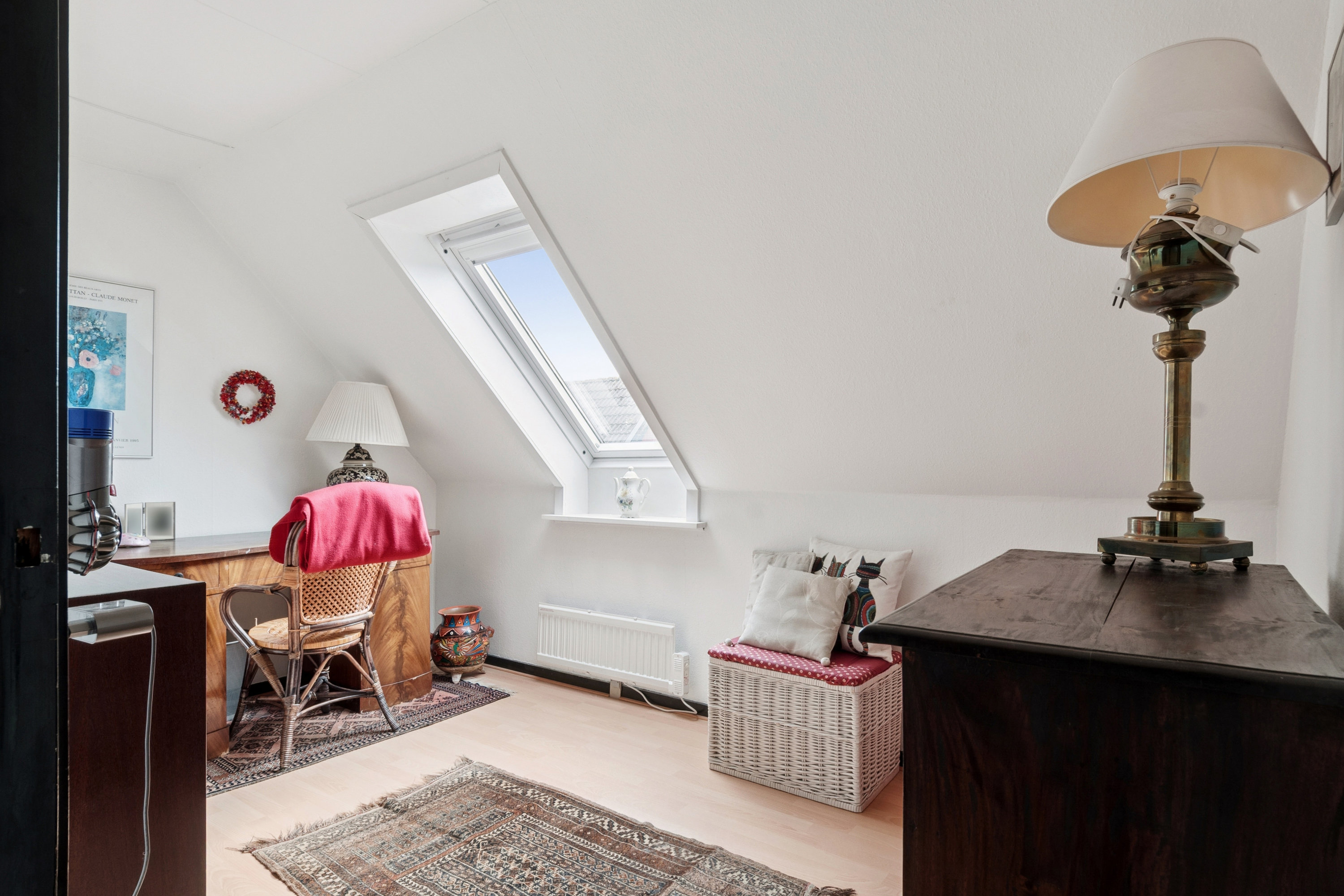 Fremhævet stue billede i fuldskærmstilstand. Billede af Bylaugsvænget 28, 2791 Dragør