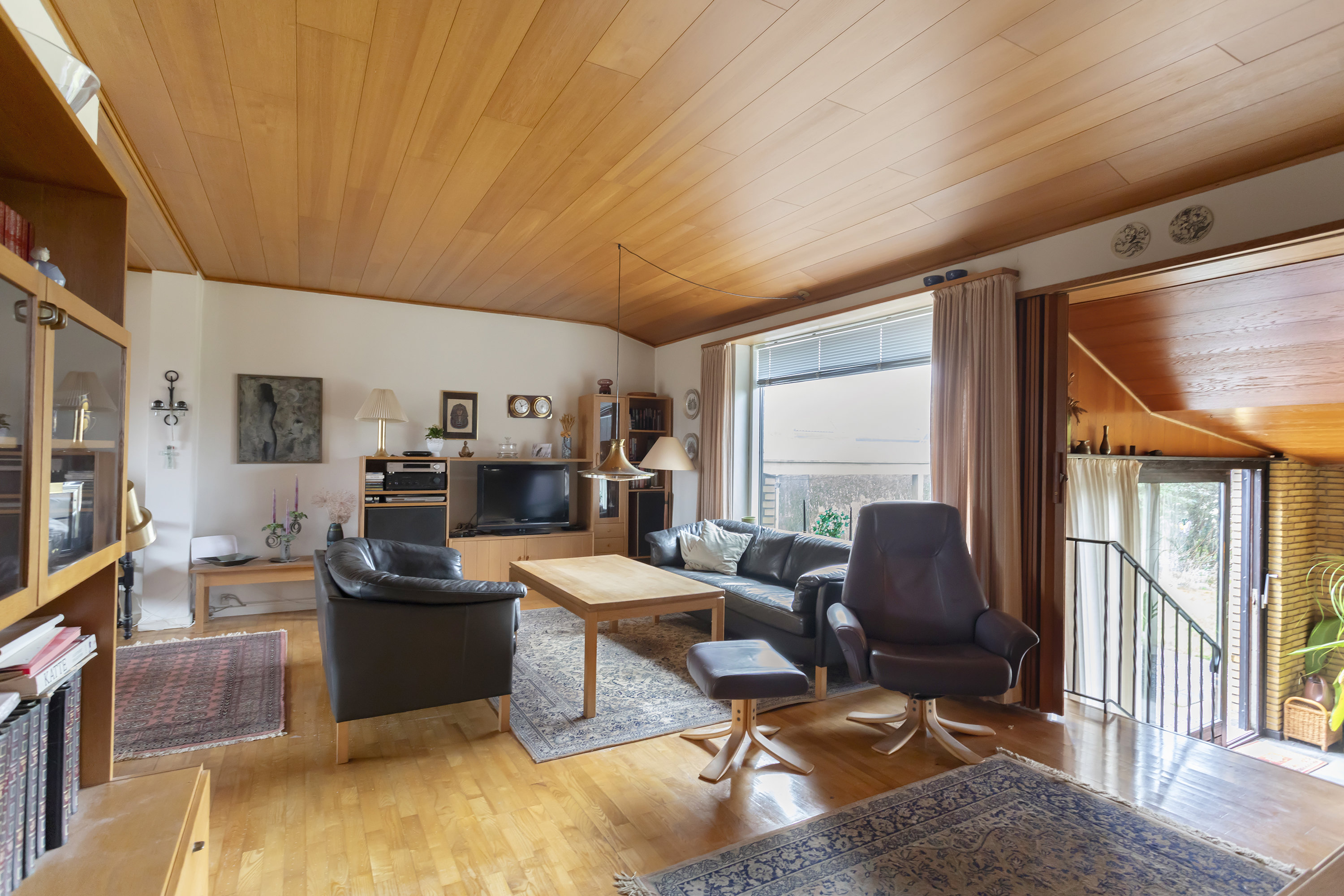 Fremhævet stue billede i fuldskærmstilstand. Billede af Flemløsevej 8, 2770 Kastrup