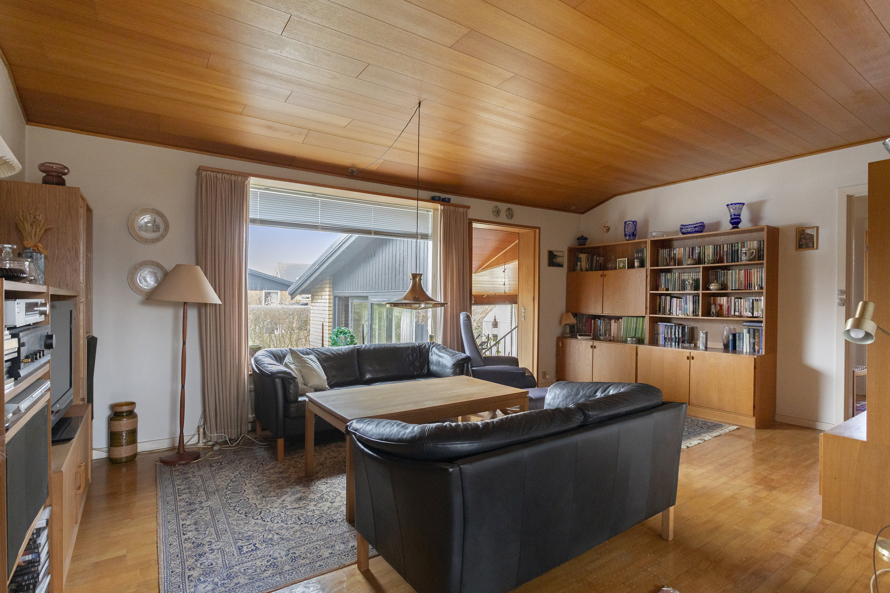 Fremhævet stue billede i fuldskærmstilstand. Billede af Flemløsevej 8, 2770 Kastrup