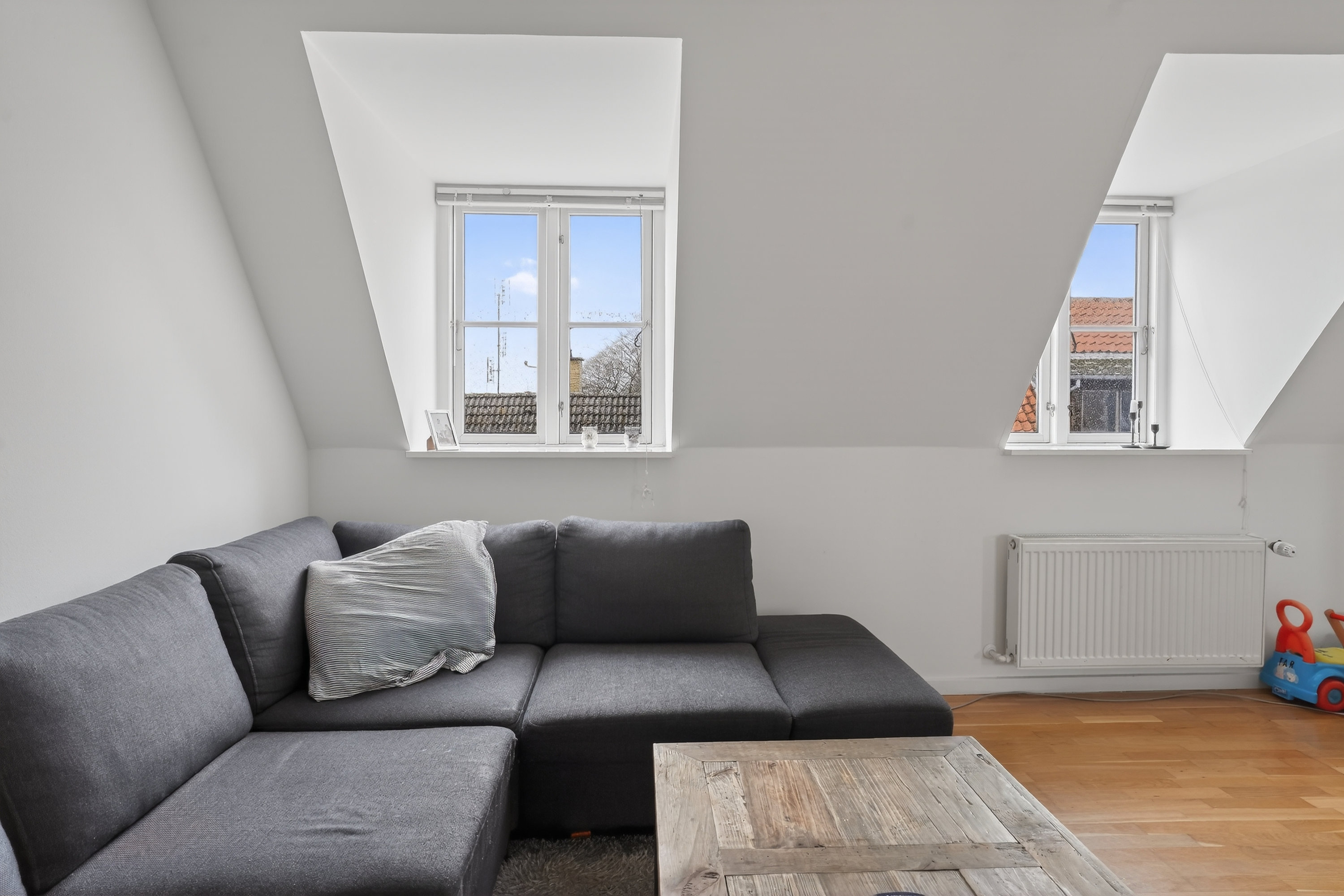 Fremhævet stue billede i fuldskærmstilstand. Billede af Algade 12A, 2. th., 4660 Store Heddinge