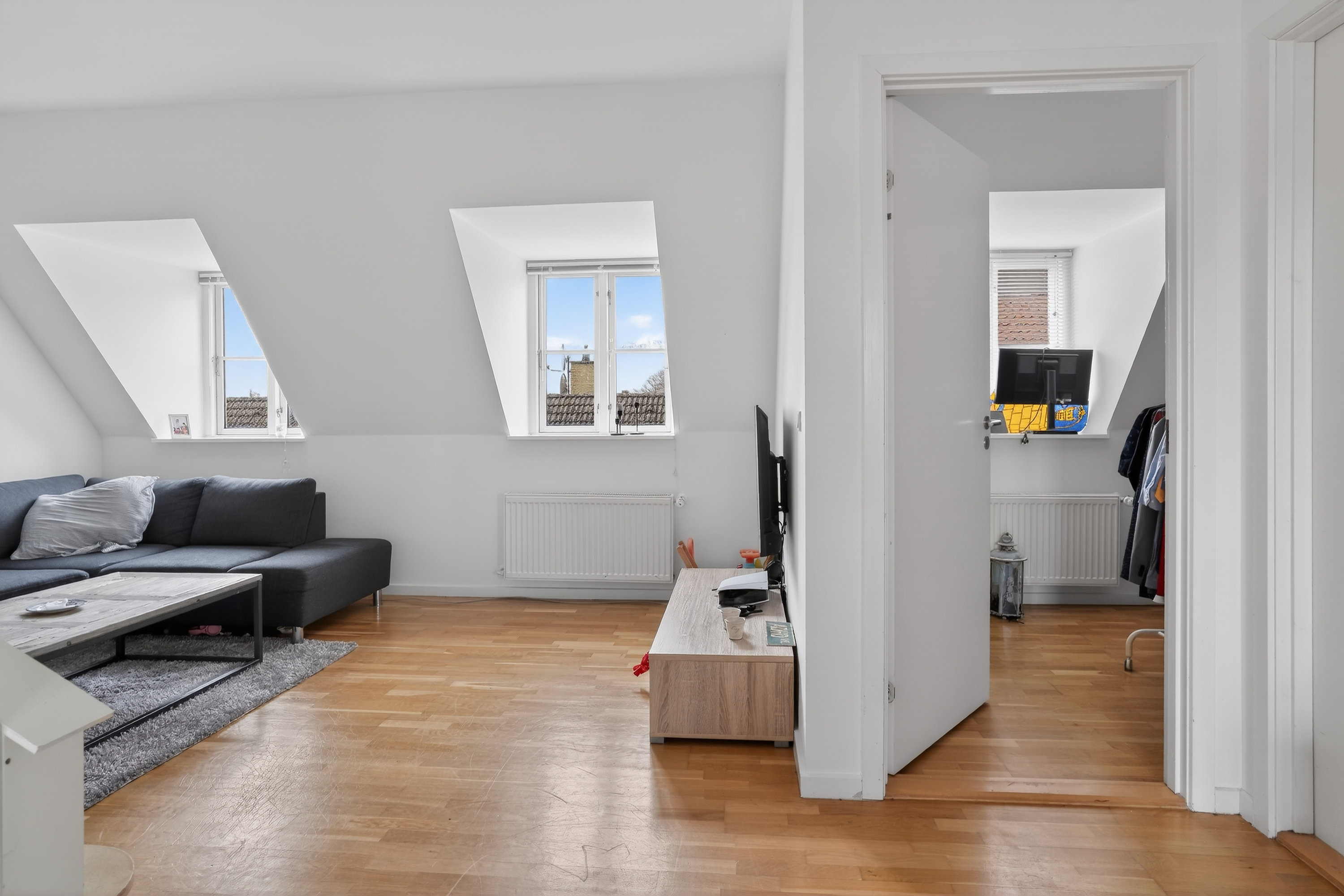 Fremhævet stue billede i fuldskærmstilstand. Billede af Algade 12A, 2. th., 4660 Store Heddinge