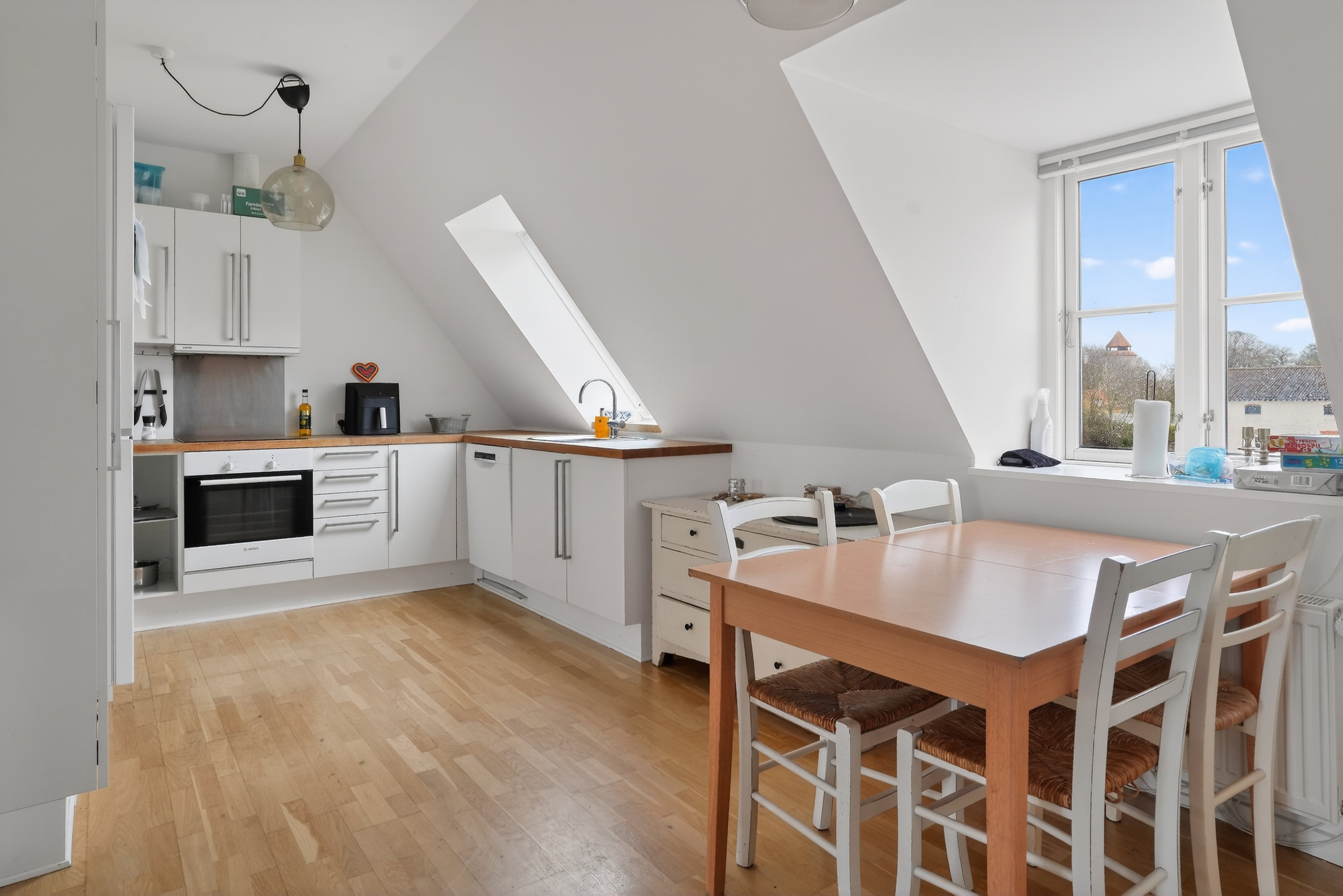 Fremhævet køkken billede i fuldskærmstilstand. Billede af Algade 12A, 2. th., 4660 Store Heddinge