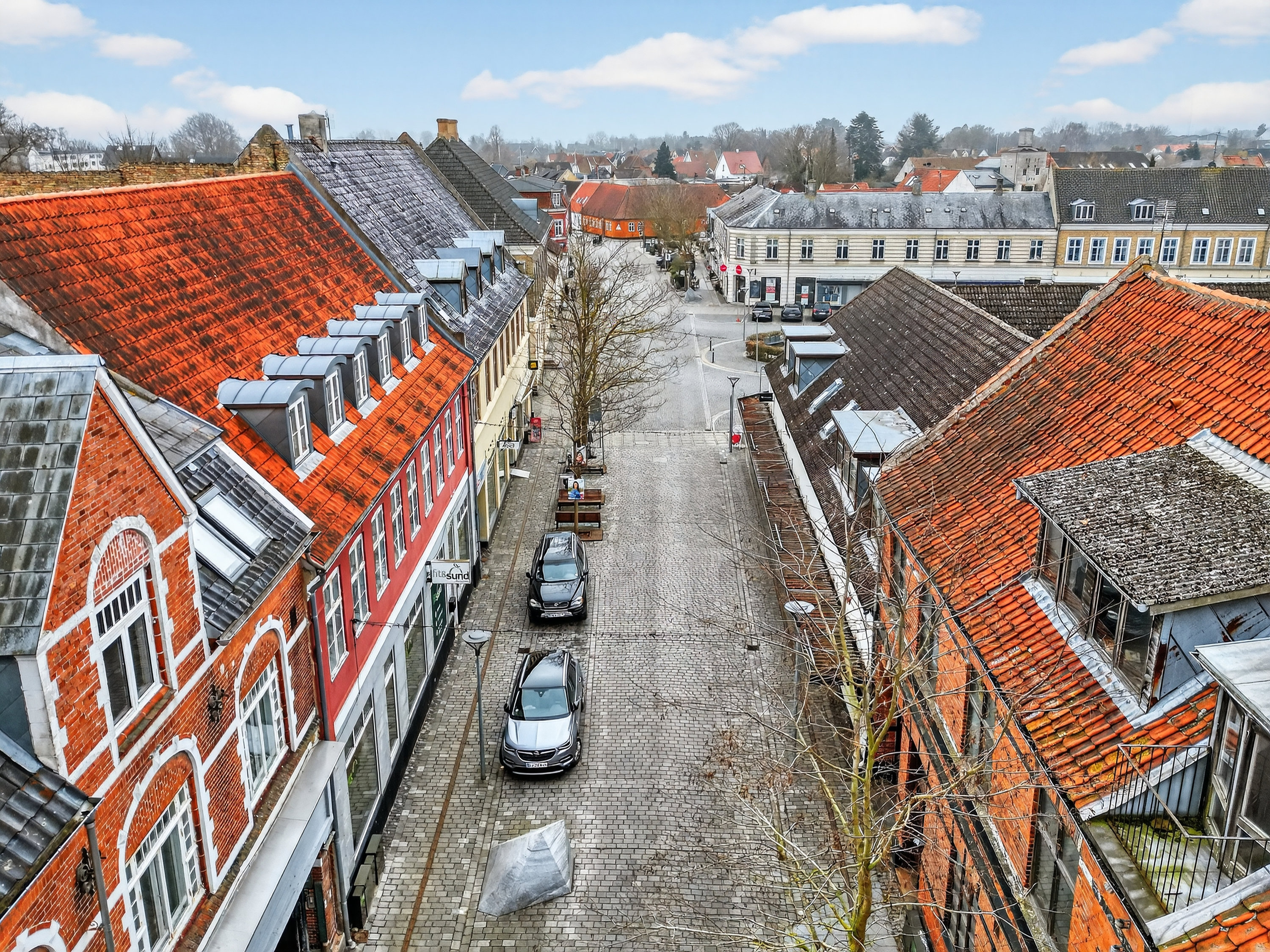 Fremhævet luftfoto billede i fuldskærmstilstand. Billede af Algade 12A, 2. th., 4660 Store Heddinge