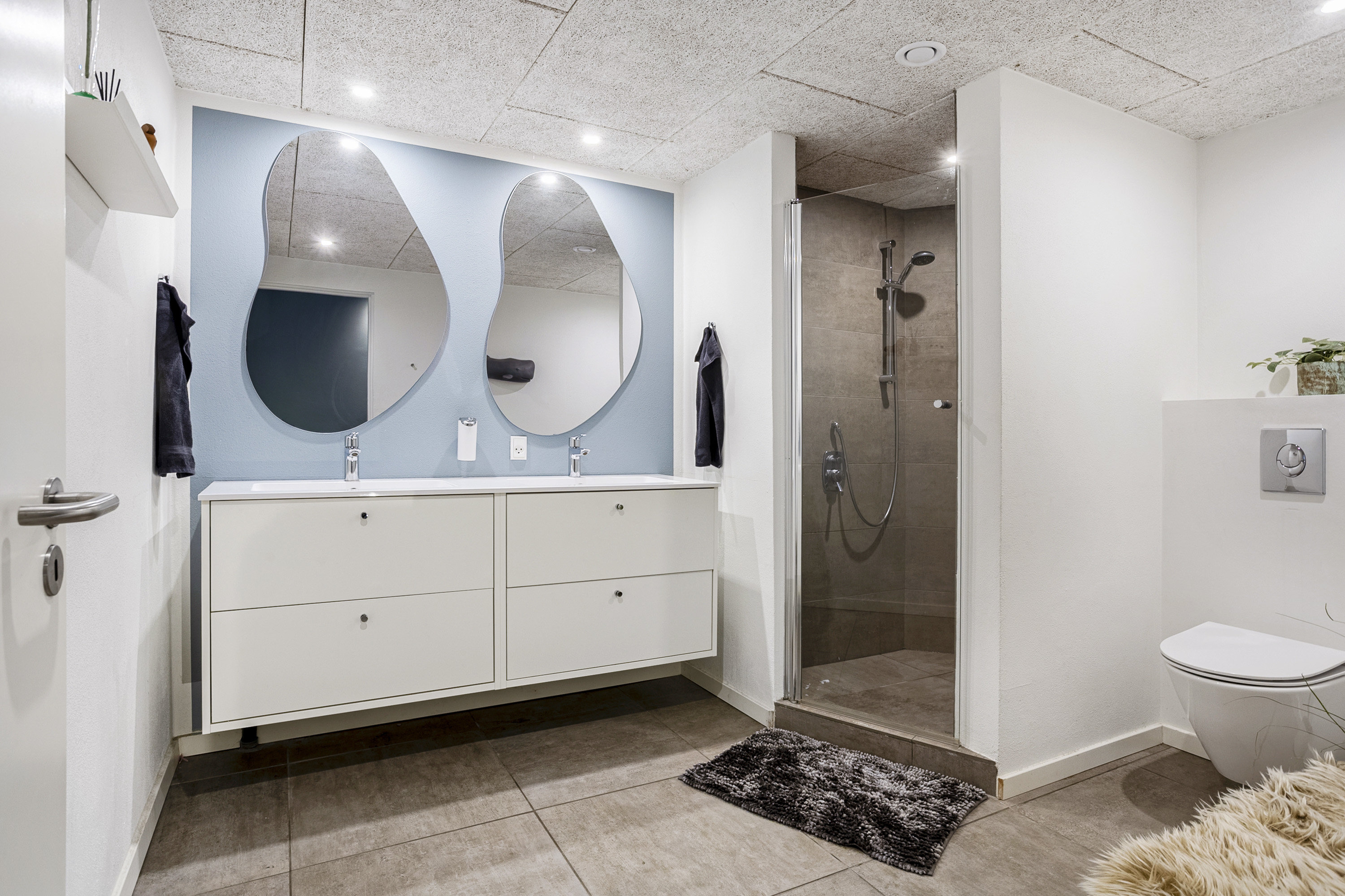 Fremhævet badeværelse billede i fuldskærmstilstand. Billede af Øster Alle 71, 6600 Vejen